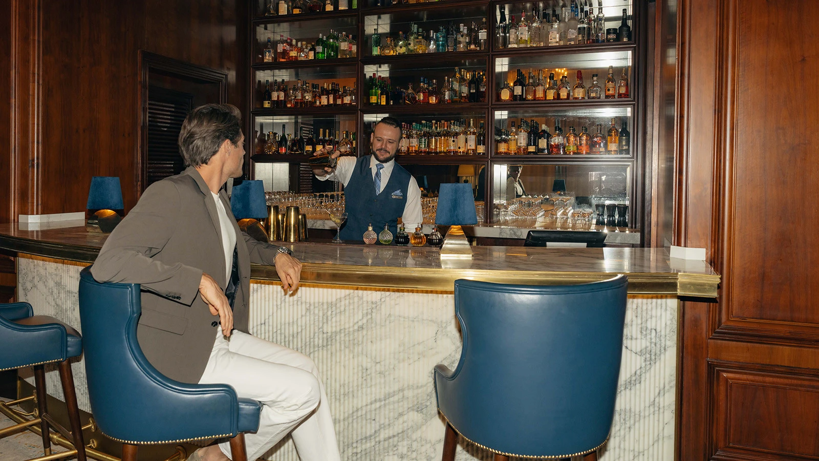 Libary Lounge в Four Seasons Hotel Doha удостоен награды Hotel Star Bars 2026 от Forbes Travel Guide