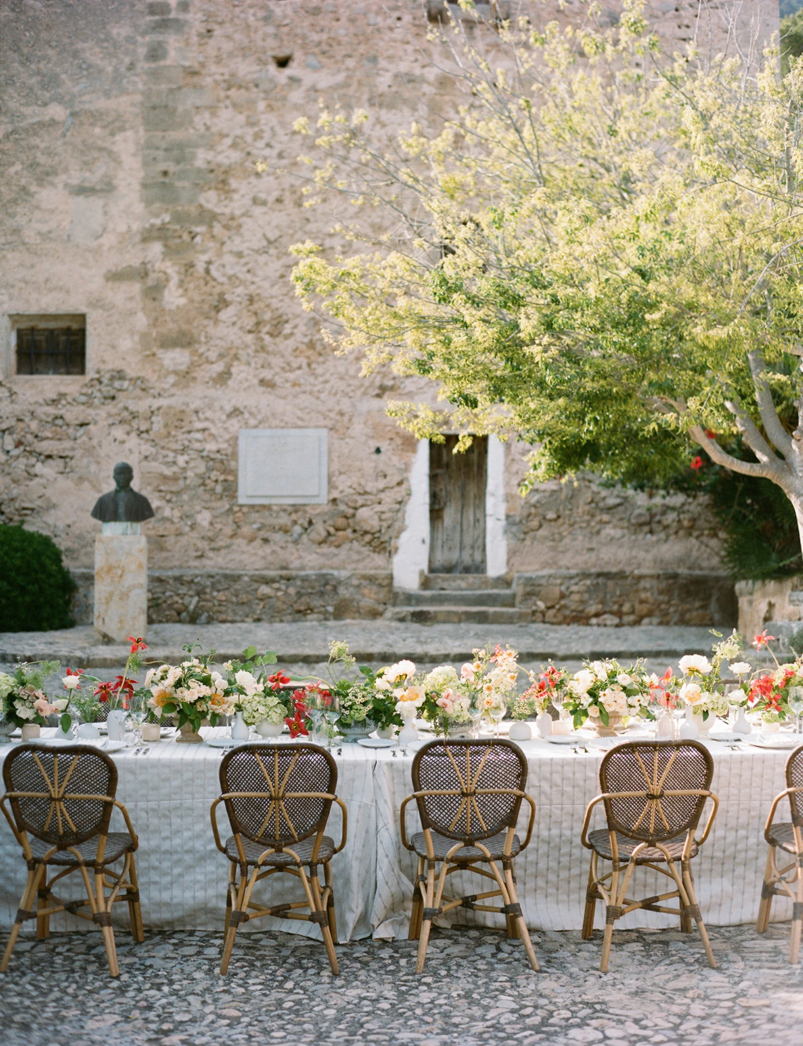 Social Table: Four Seasons Resort Mallorca at Formentor и Terrae проводят эксклюзивный ужин в четыре руки на исторической вилле Finca Cases Velles в сопровождении вин Vinyes de Formen