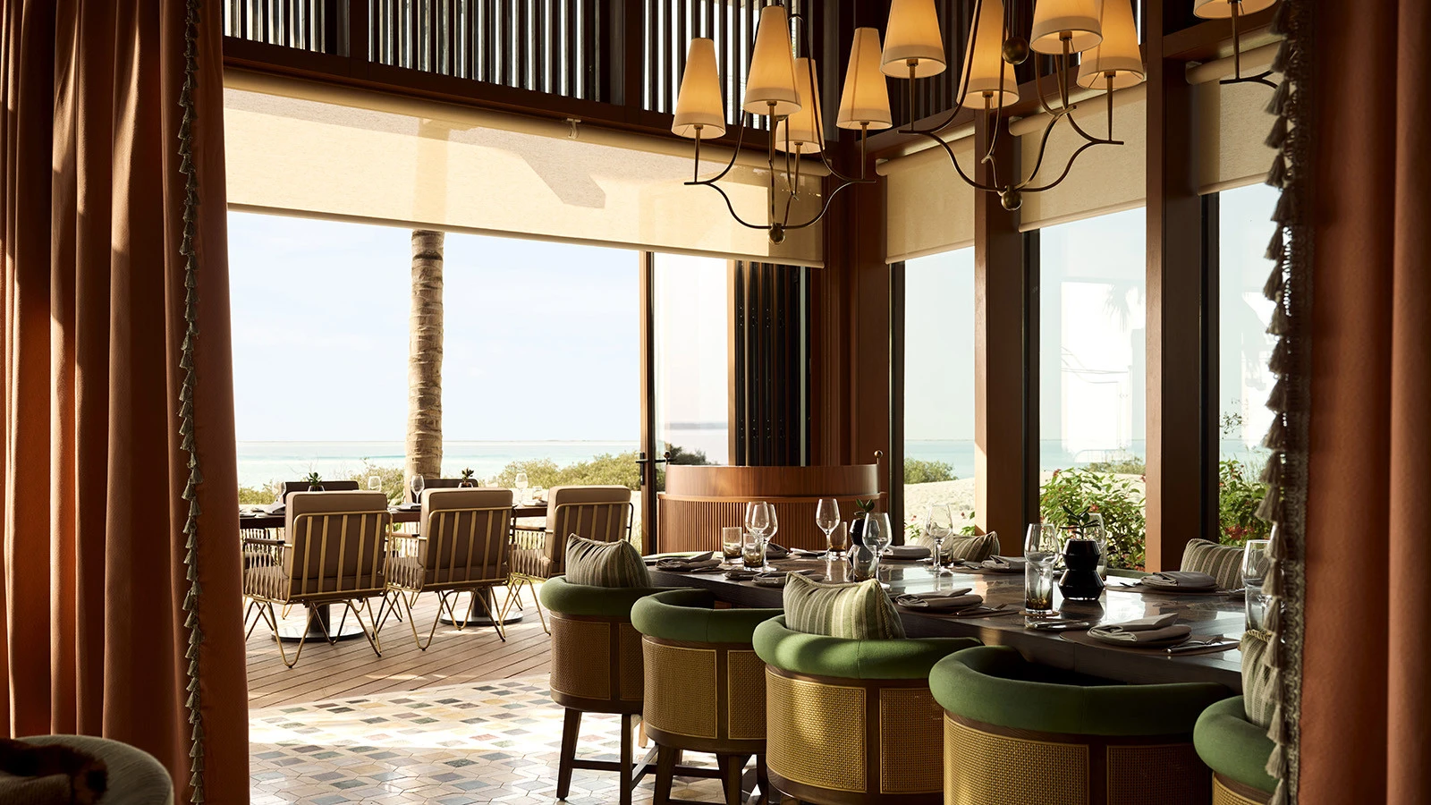 ОТКРЫТИЕ: Познакомьтесь с регенеративным роскошным отдыхом в Four Seasons Resort and Residences Red Sea на острове Шура