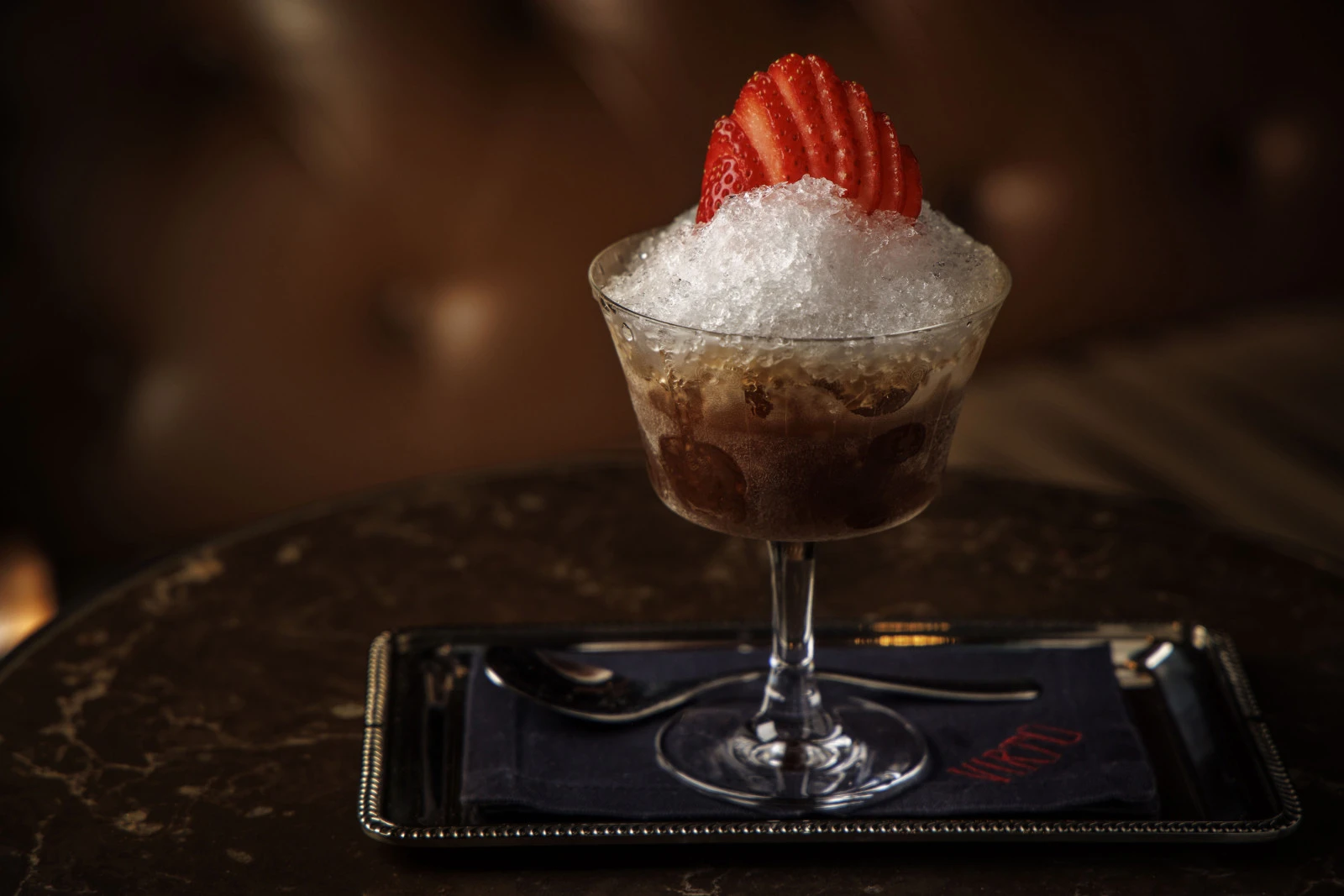 Four Seasons Hotel Tokyo at Otemachi: 101 день солнечного лета в небе над Токио