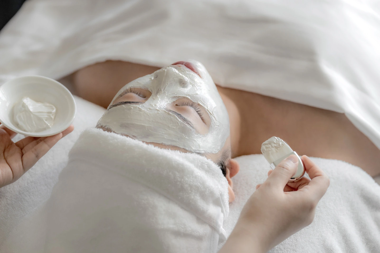 Hua Spa в отеле Four Seasons Guangzhou открывает оздоровительное убежище высоко над рекой Жемчужной