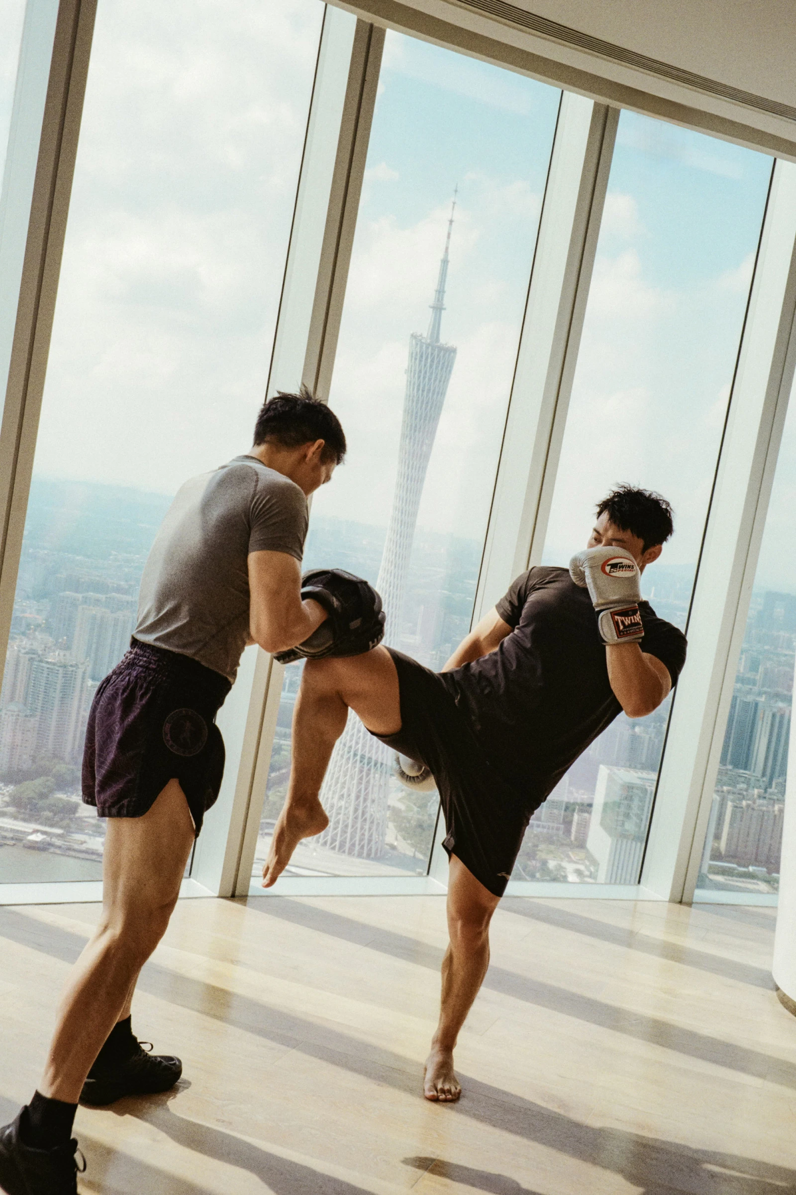 Hua Spa в отеле Four Seasons Guangzhou открывает оздоровительное убежище высоко над рекой Жемчужной