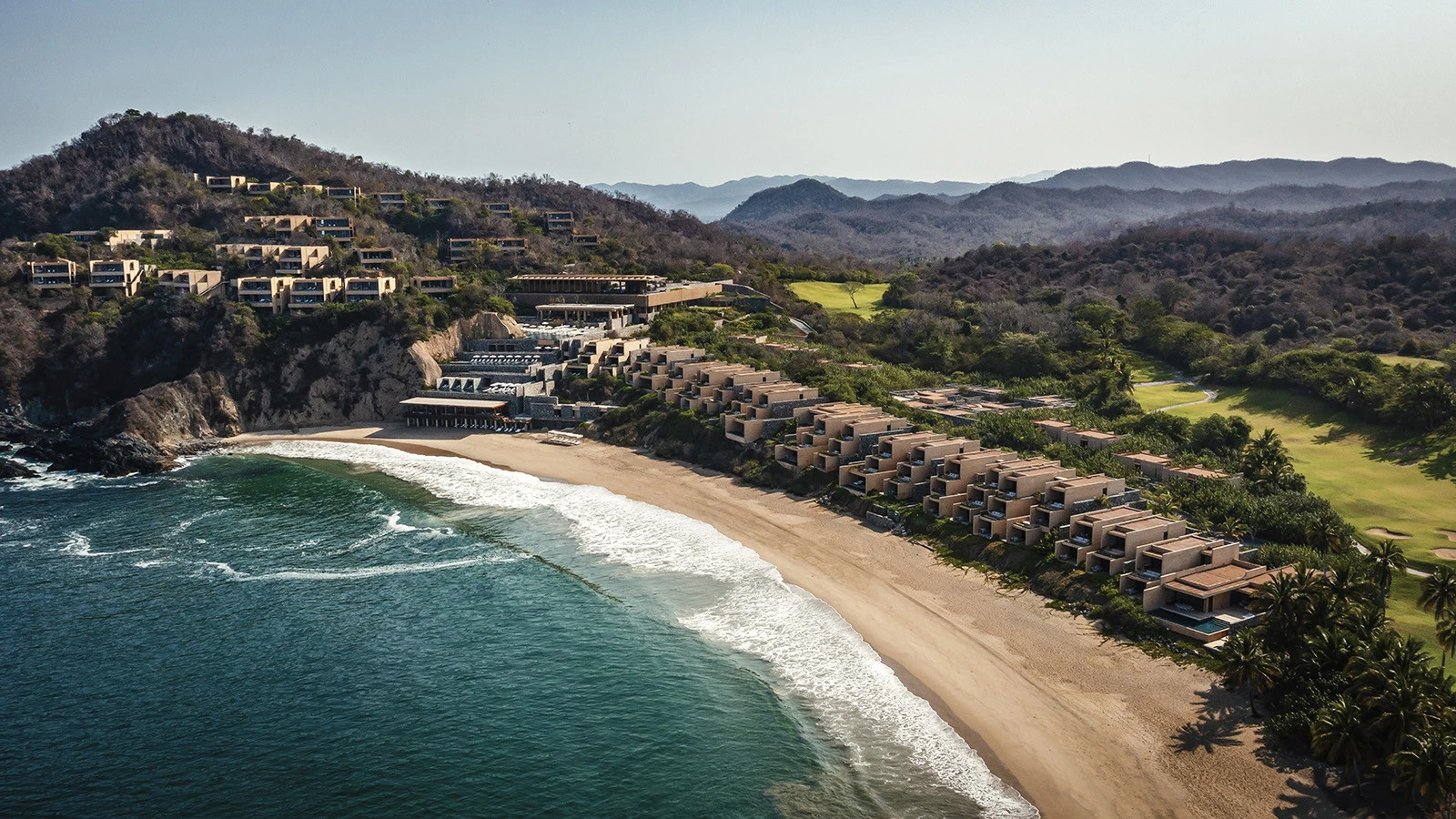 Four Seasons Resort Tamarindo признан лучшим курортом Мексики по версии Travel + Leisure World's Best Awards 2026
