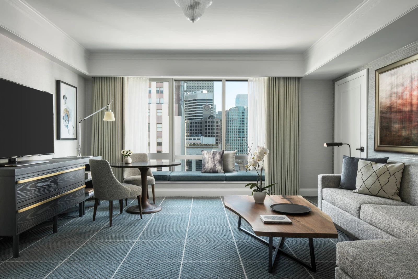 Four Seasons Hotel San Francisco приглашает путешественников ощутить самое яркое лето города