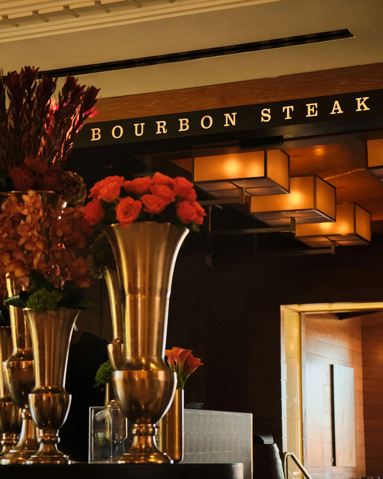 Ресторан Bourbon Steak в Four Seasons Hotel Washington, DC вошел в список Top 100 отельных ресторанов Америки по версии OpenTable