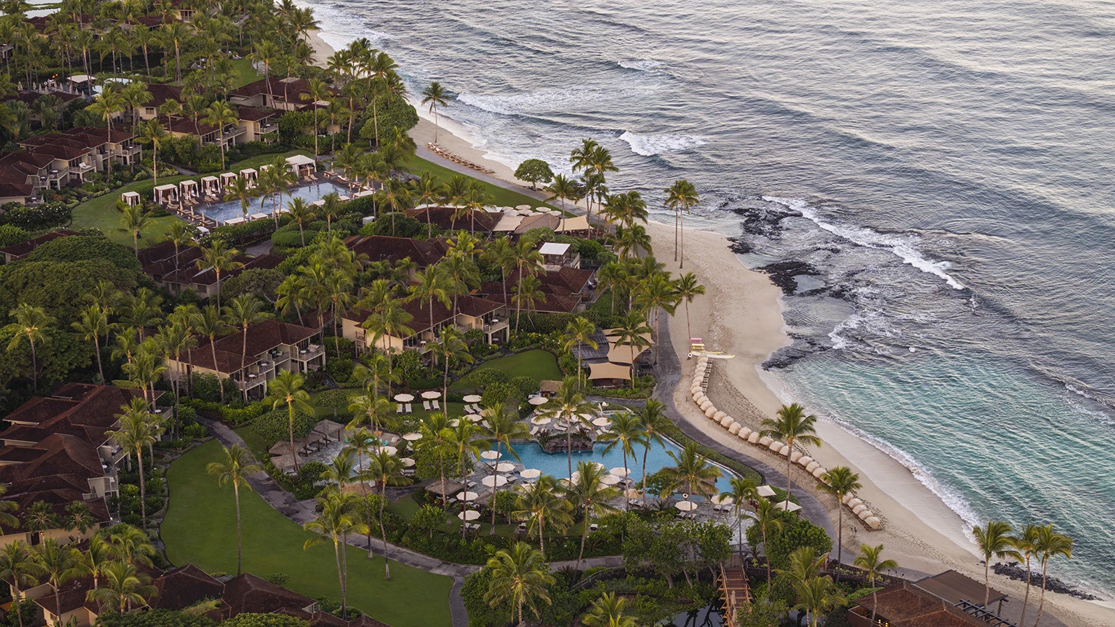 Four Seasons Resort Hualalai отмечает три десятилетия истории на Большом острове Гавайев