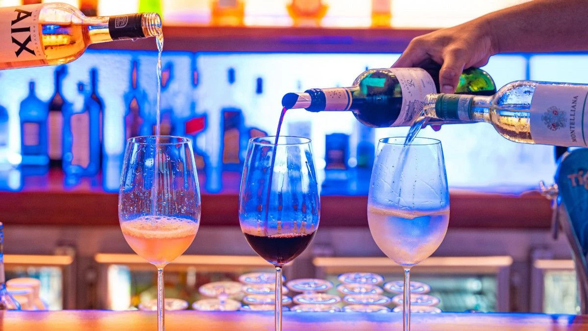 Lily Beach Resort & Spa вновь удостоен премии Wine Spectator 2026 года за превосходство ресторана AQVA