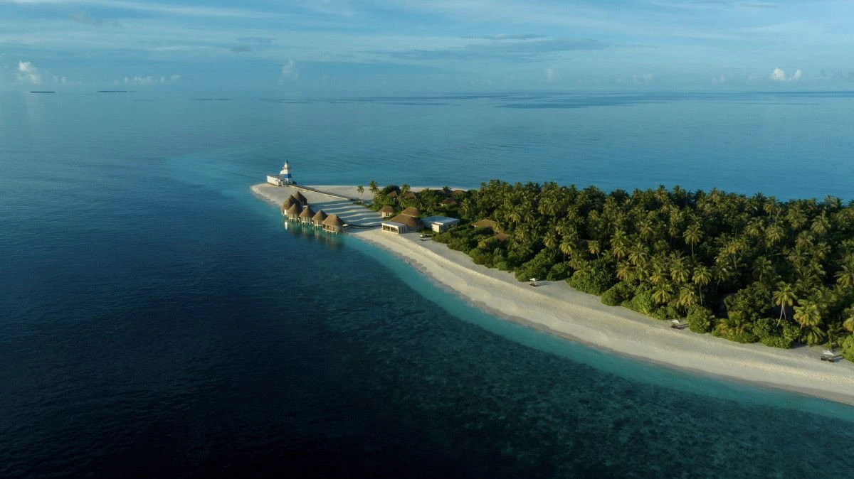В InterContinental Maldives Maamunagau Resort открылся новый корт для падел-тенниса