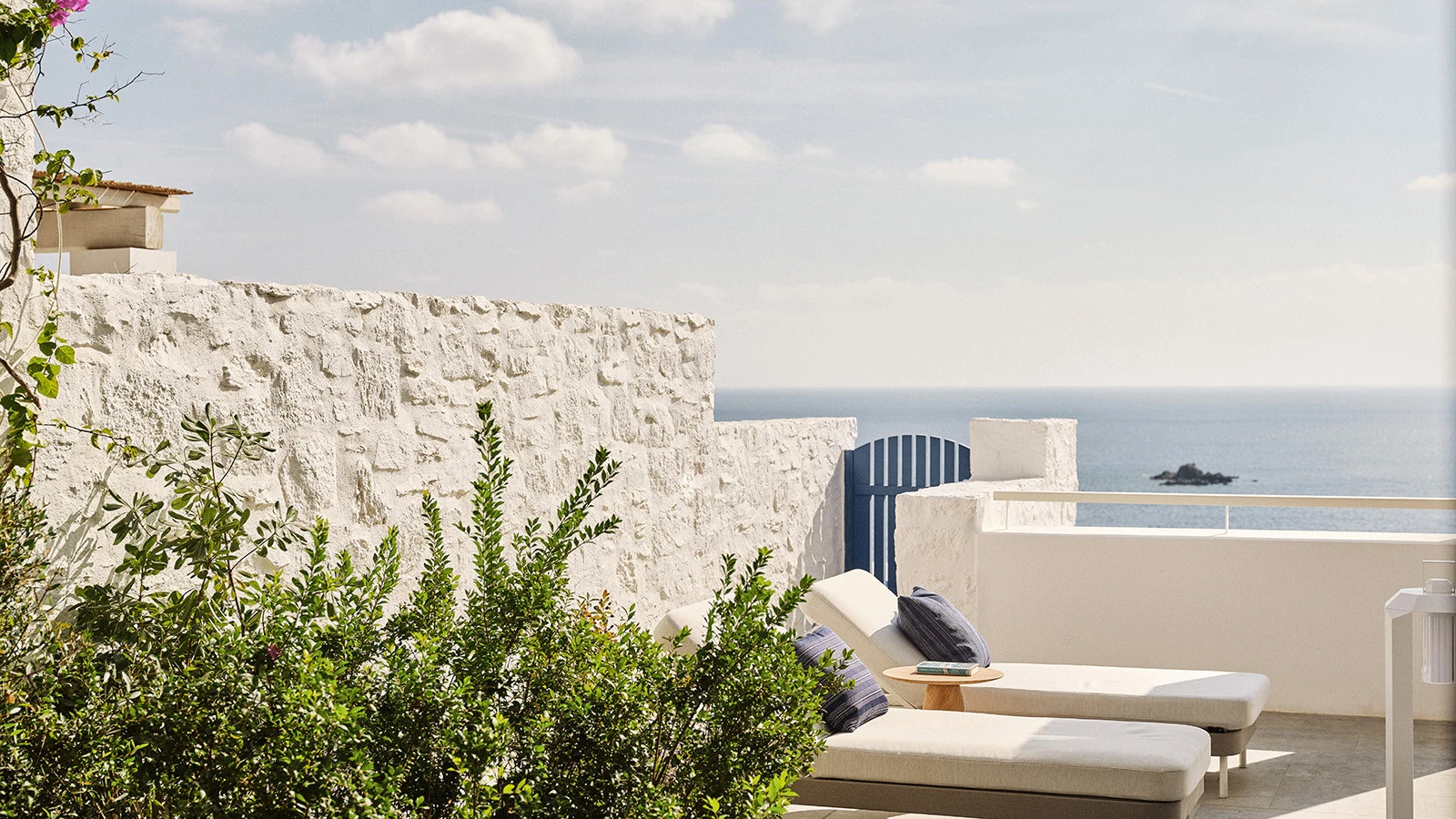 Открытие: Four Seasons Hotel Mykonos сочетает вневременную роскошь с духом острова