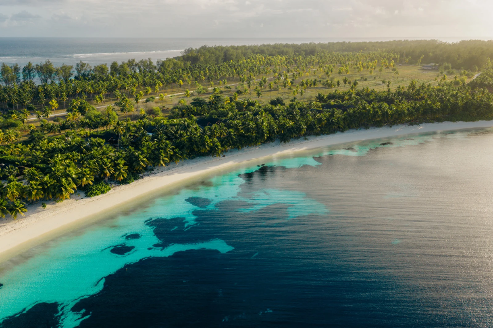 Four Seasons Resort Seychelles на острове Дерош отмечает начало сезона гнездования черепах бисса захватывающими экологическими программами