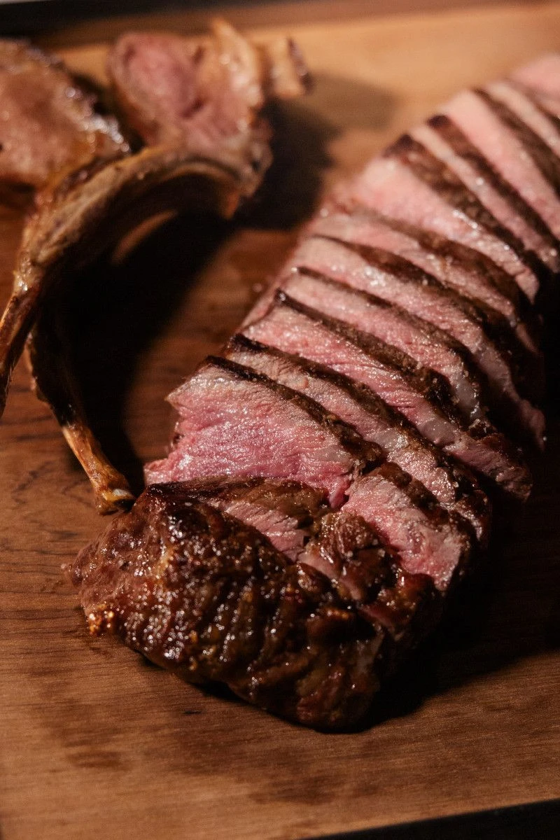 Ресторан Carne Diem Grill by Dharshan вошел в список 50 Best Discovery 2026