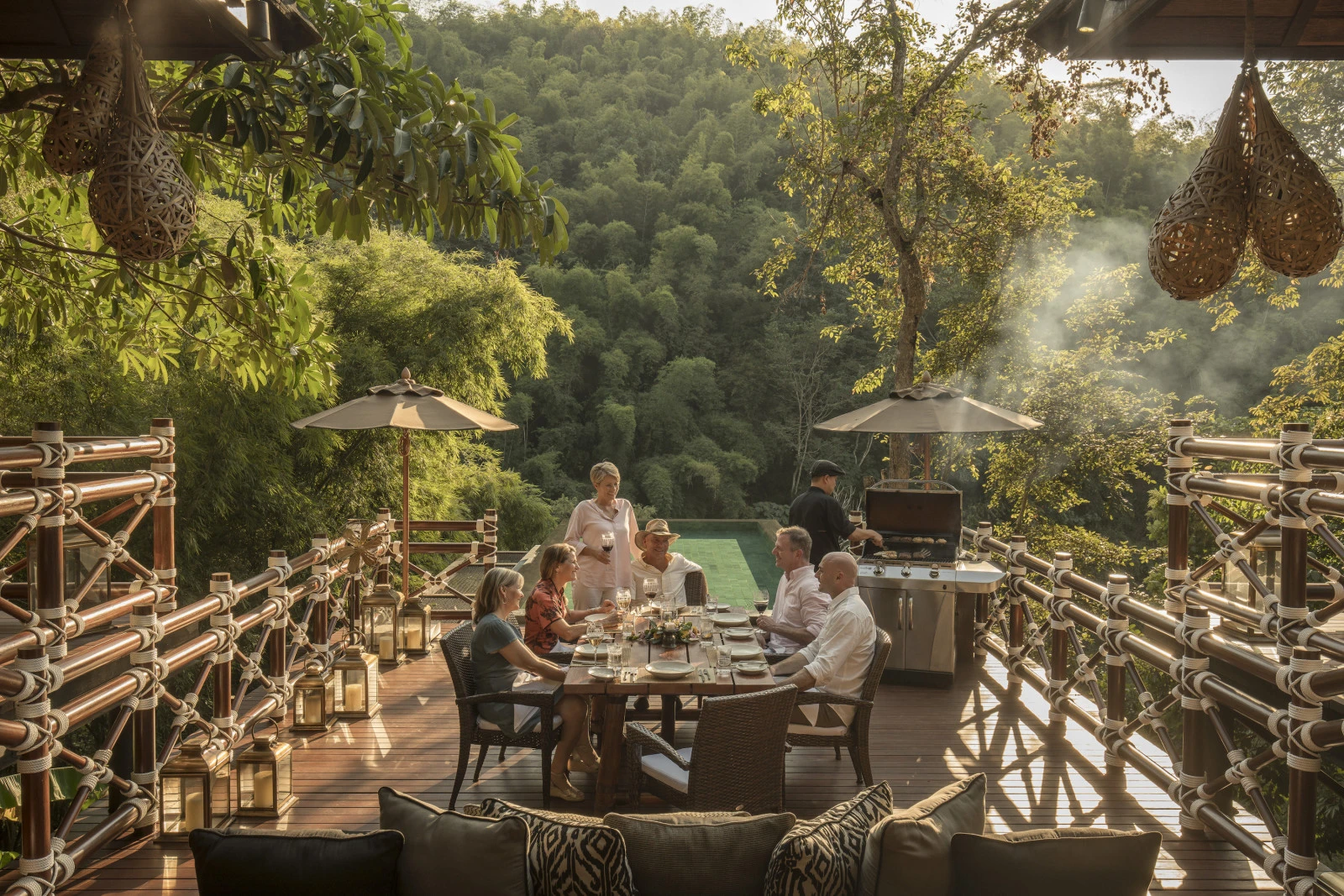 Праздничные традиции в окружении дикой природы Северного Таиланда: Four Seasons Tented Camp Golden Triangle