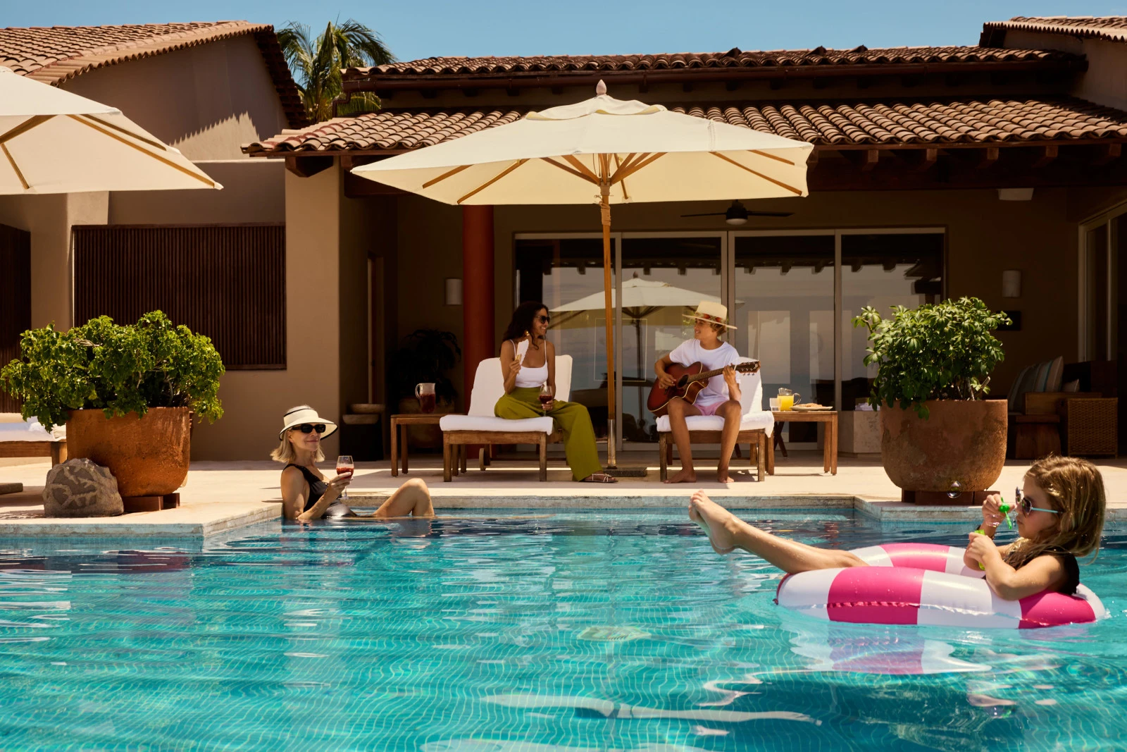 Four Seasons Resort Punta Mita представляет программу праздничного сезона 2026 года «Приливы света»
