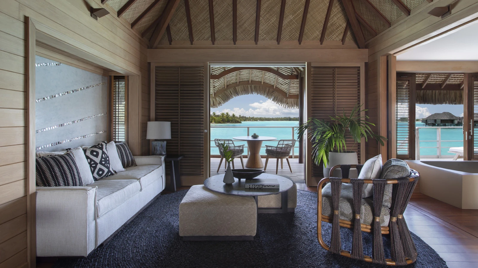 Адриен Харель назначен генеральным менеджером Four Seasons Resort Bora Bora