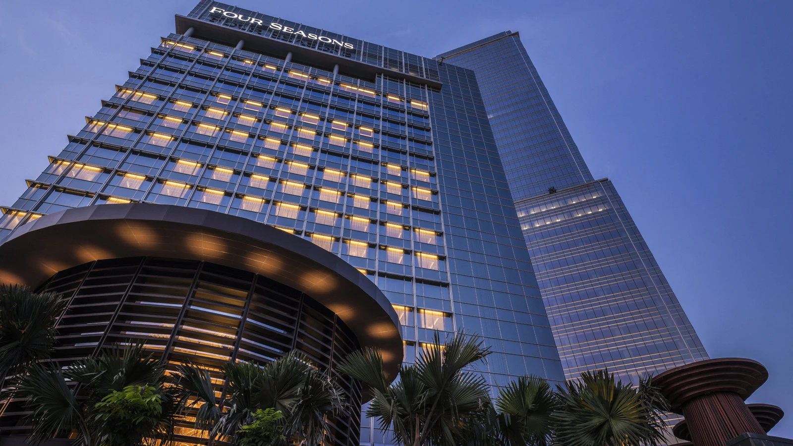 Four Seasons Hotel Jakarta отмечает десятилетие безупречного гостеприимства
