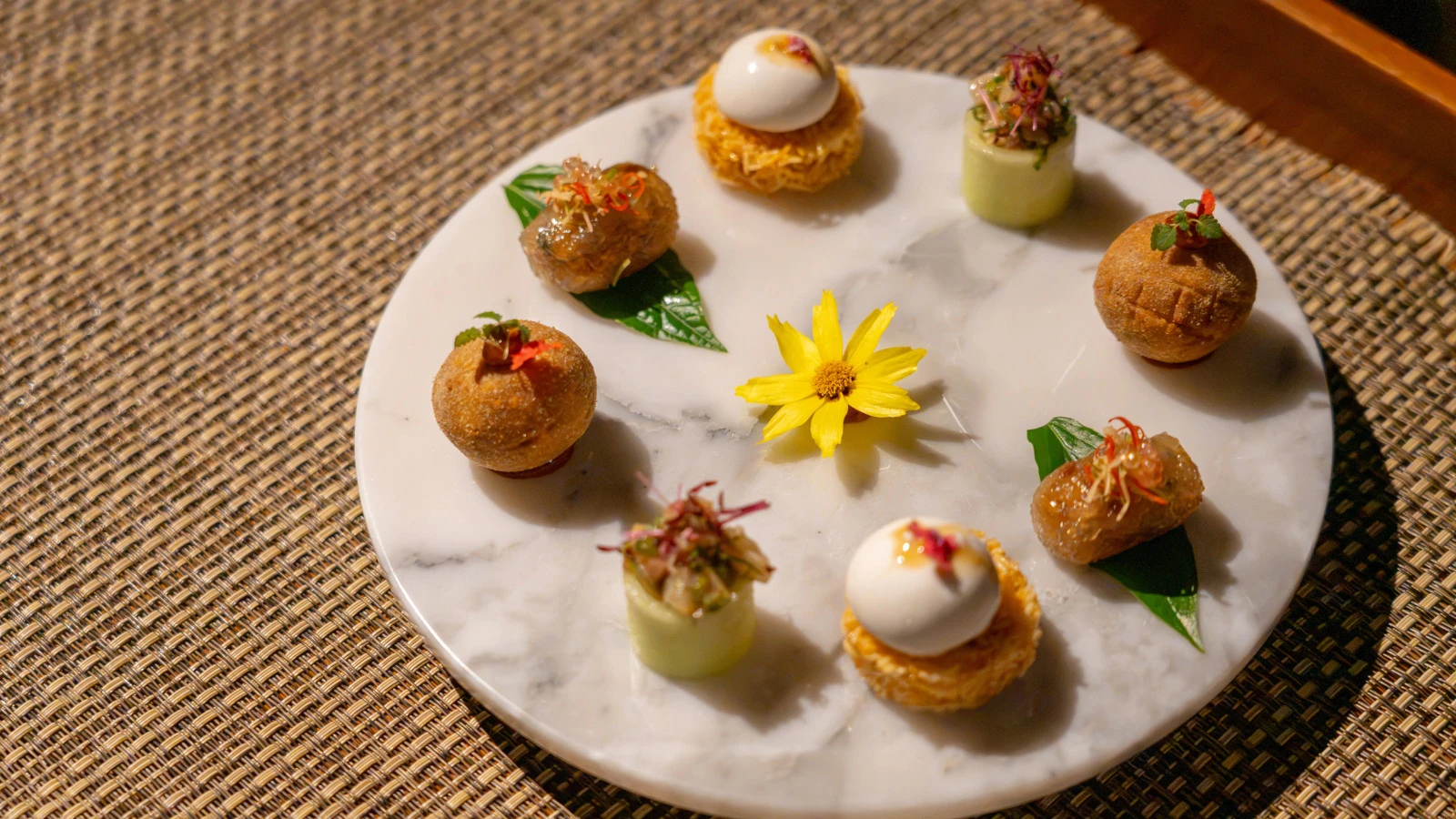 От южных корней к общему столу: Four Seasons Resort Koh Samui знакомит гостей с тайской кухней