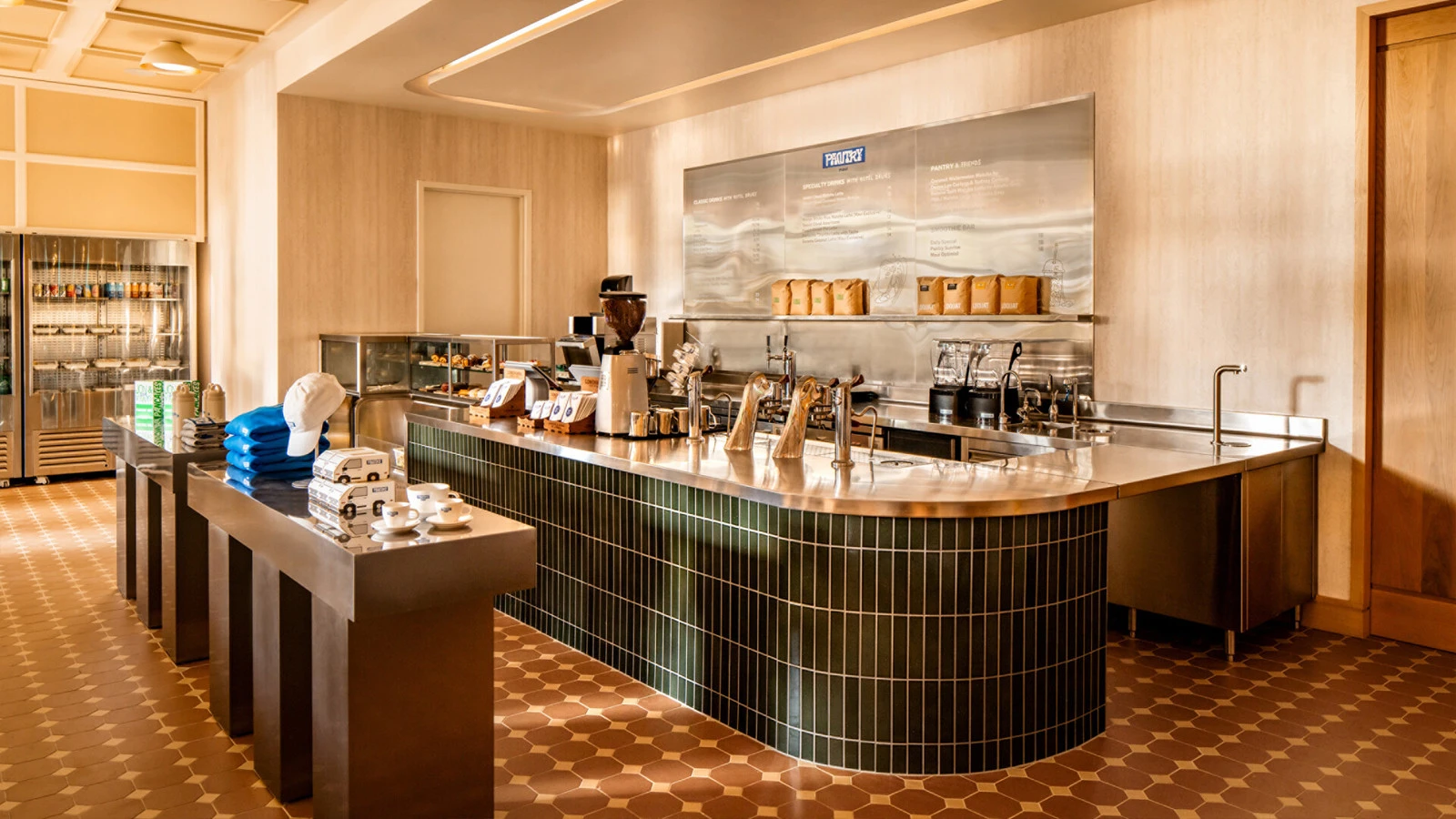Four Seasons Resort Maui at Wailea представляет новую кафе-концепцию Pantry Maui от Madhappy
