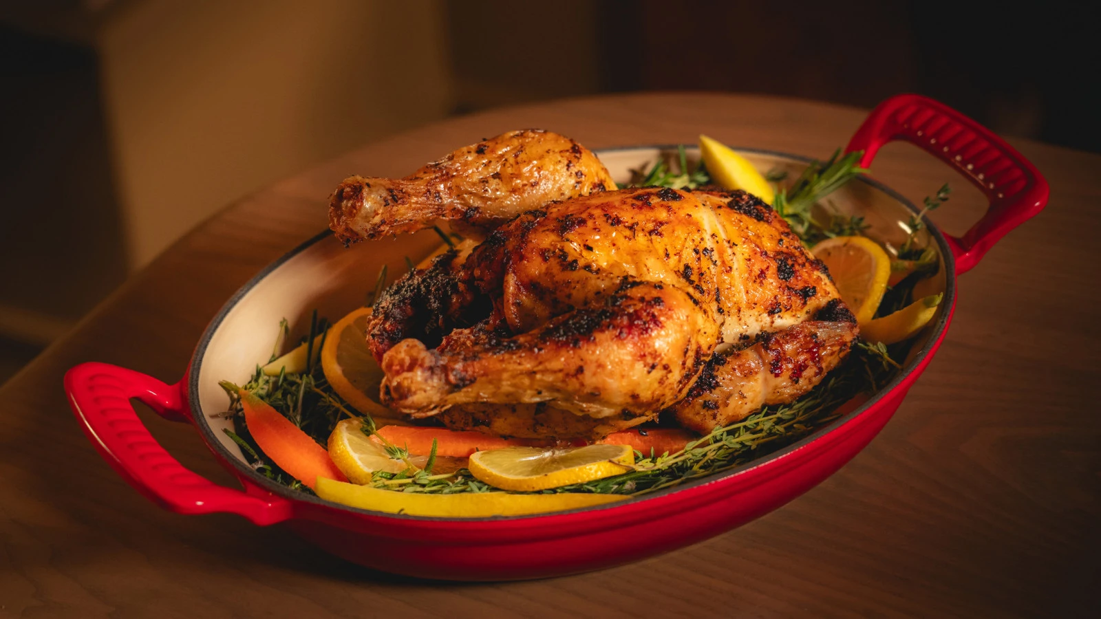Brasserie Margot приглашает на «Poulet & Bubbles»: французская традиция по вторникам