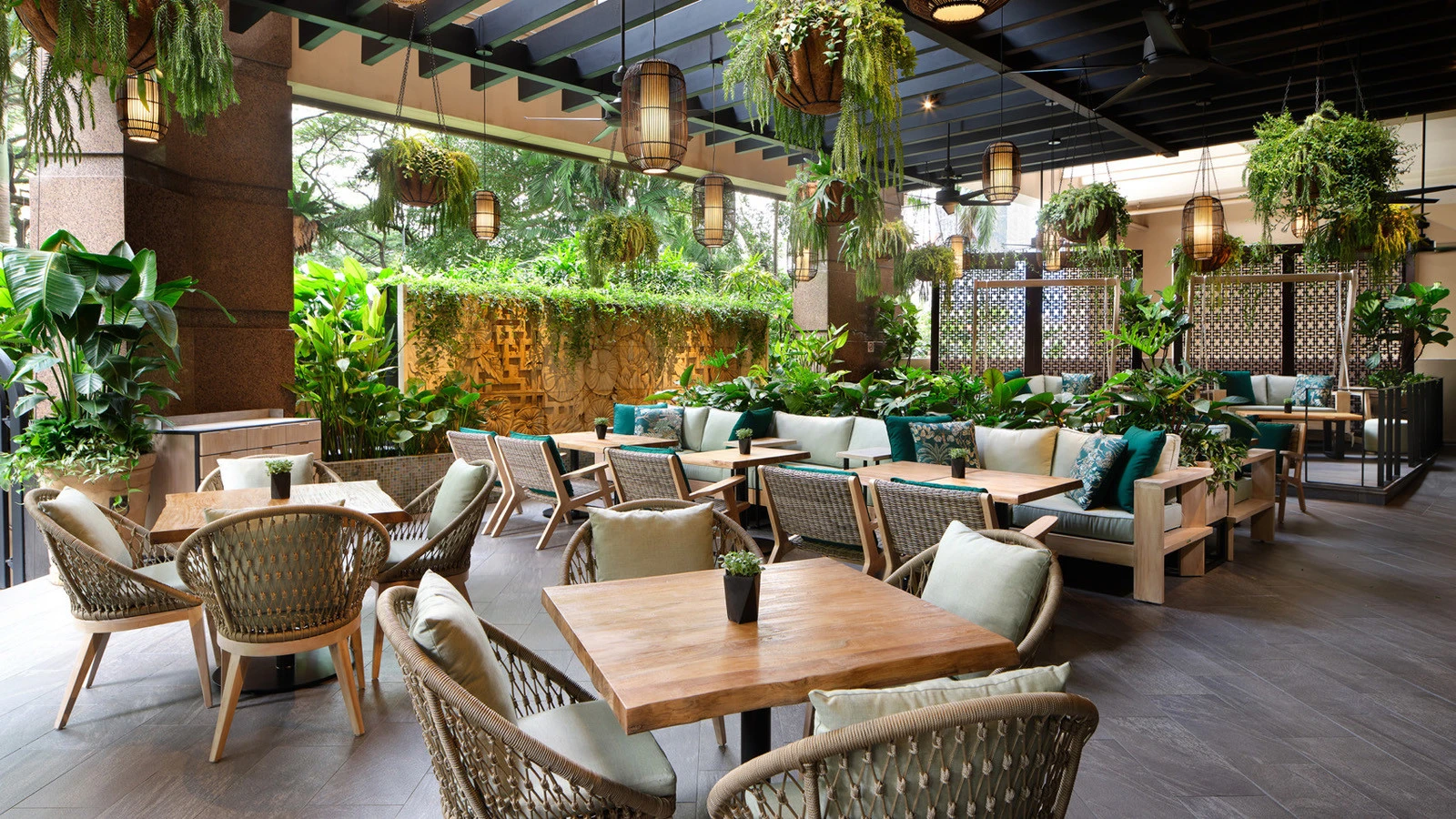 Отель Four Seasons Singapore открывает новое кафе Garden Café в лаунж-баре One-Ninety Bar