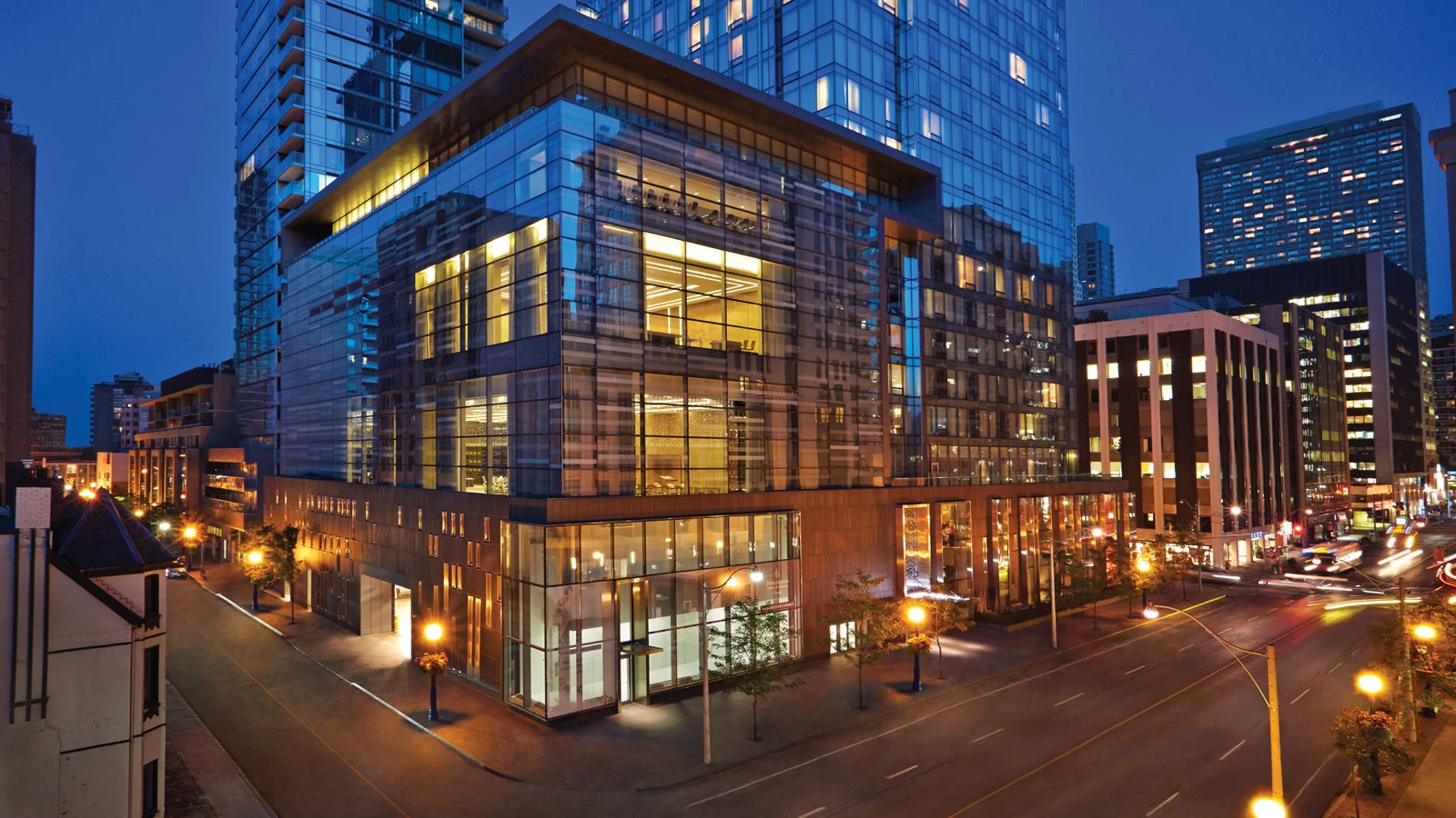 Four Seasons Hotel Toronto создает атмосферу 51-го Международного кинофестиваля в Торонто