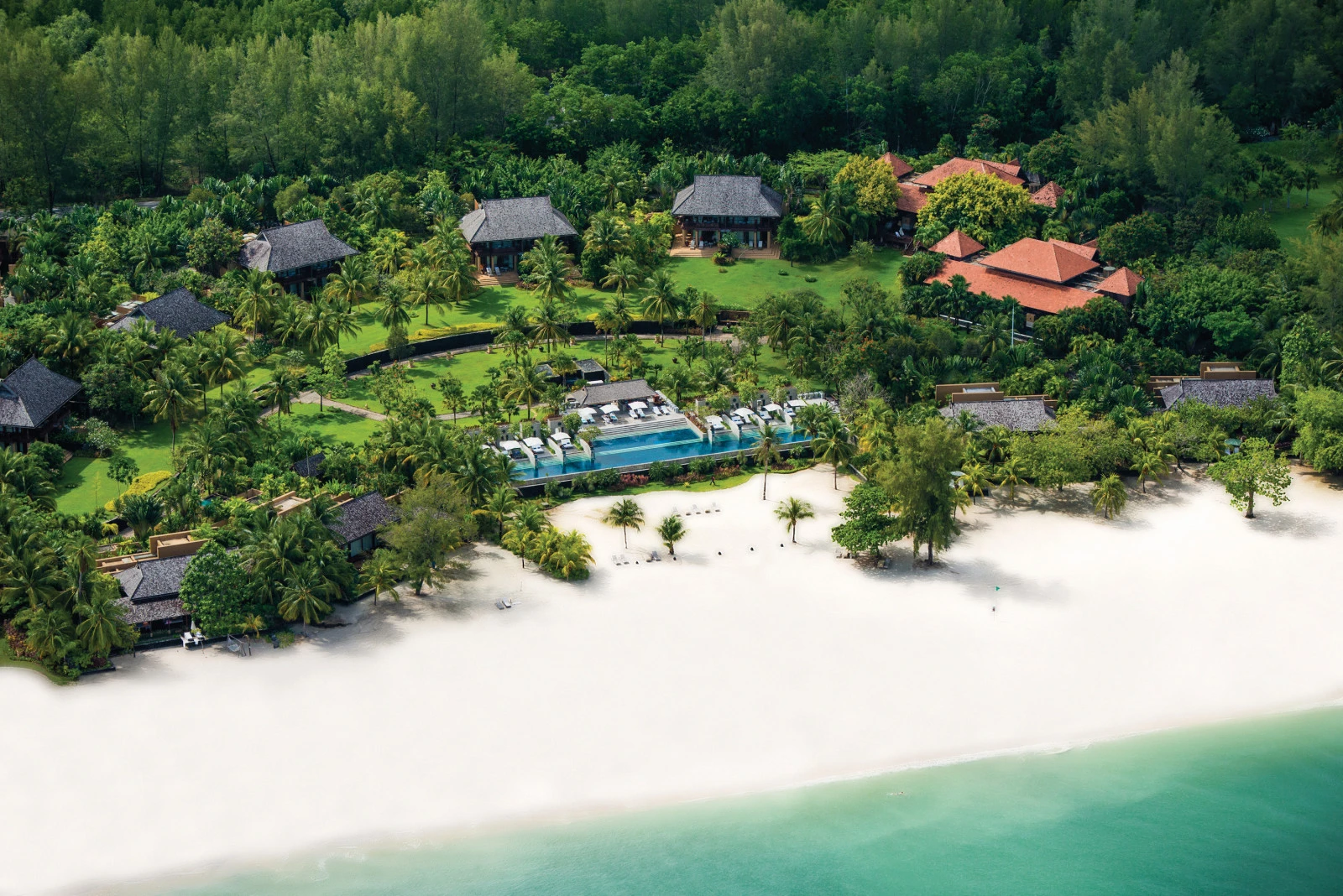 Праздничный отдых в обрамлении солнца и моря: Four Seasons Resort Langkawi