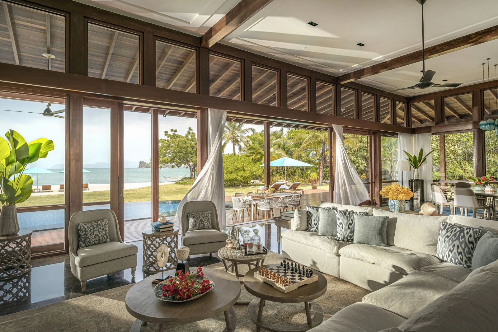 Праздничный отдых в обрамлении солнца и моря: Four Seasons Resort Langkawi