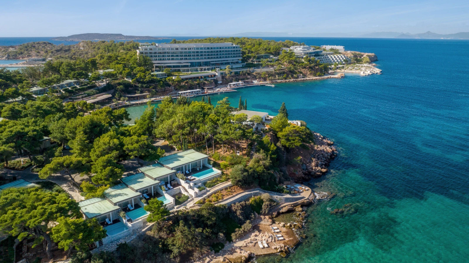 Икона Эгейского моря продолжает сиять: отель Four Seasons Astir Palace Hotel Athens занял 27-е место в рейтинге 50 лучших отелей 2026 года