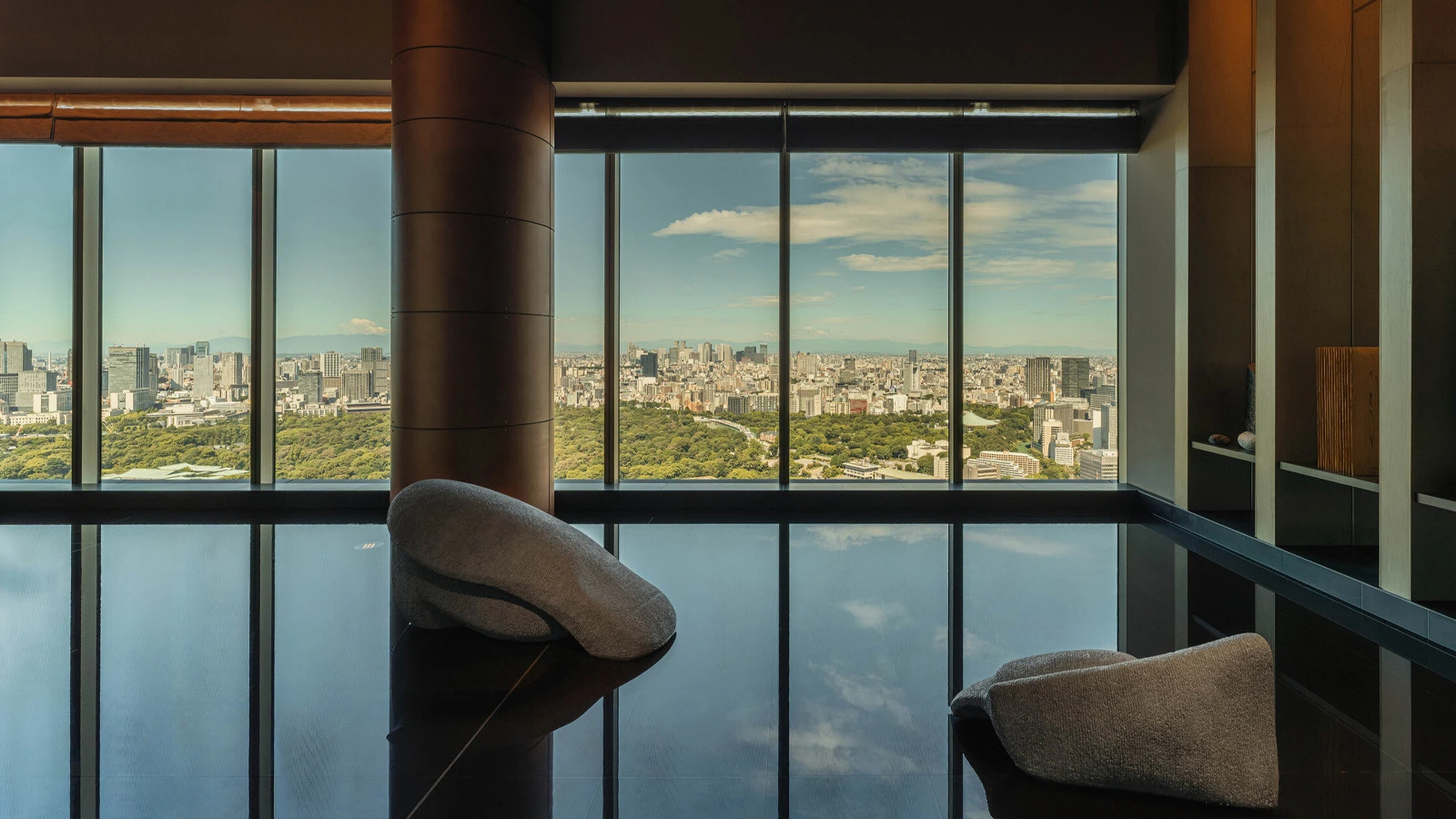 Отель Four Seasons в Токио (Отемачи) в третий раз подряд получил три ключа Michelin