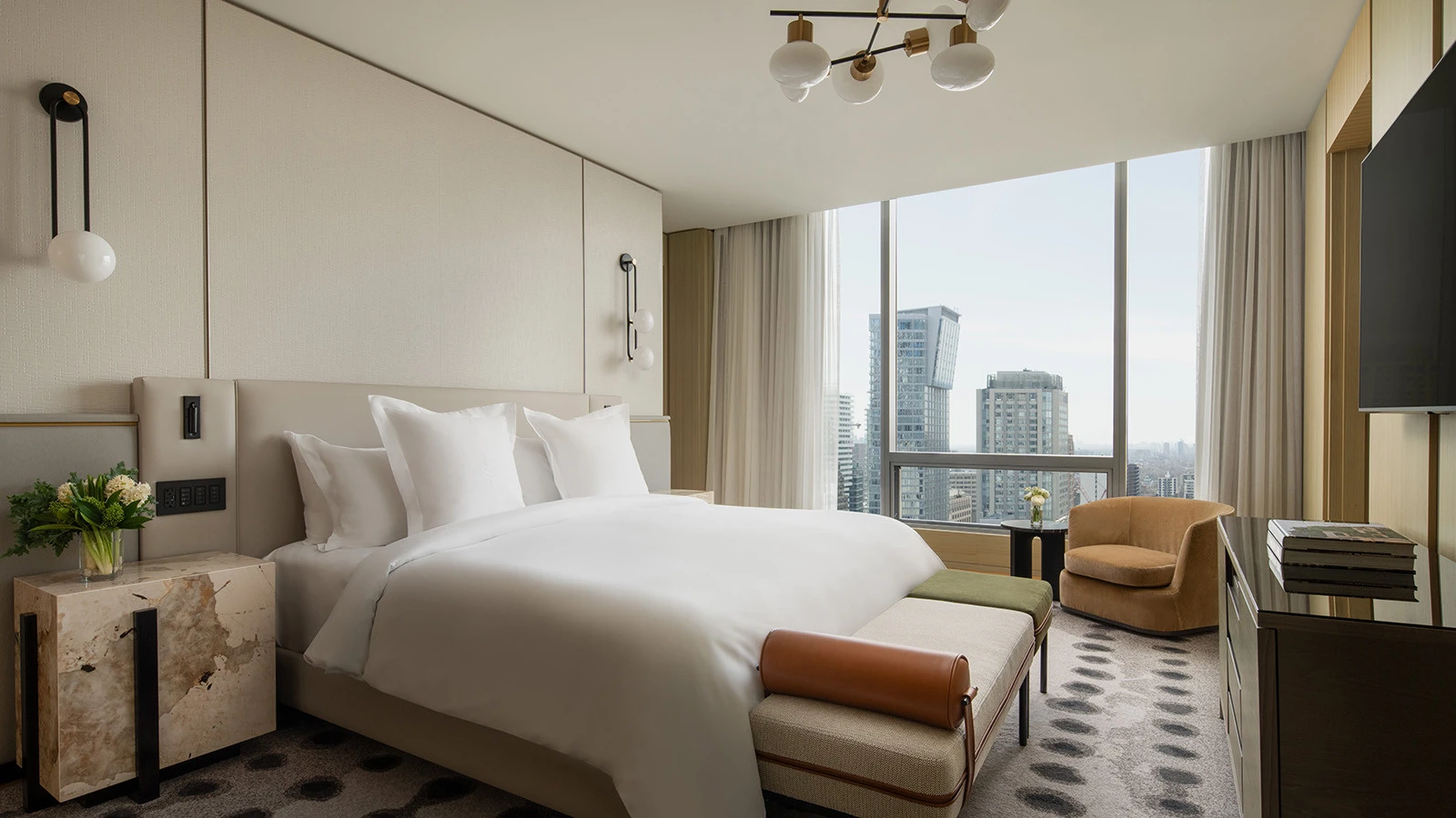 Отель Four Seasons Hotel Toronto вновь удостоен двух ключей Michelin и признан одним из самых выдающихся отелей мира