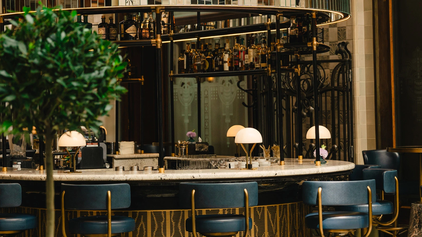 Отель Four Seasons Hotel Gresham Palace Budapest сохранил два ключа Michelin в гостиничной подборке Michelin Guide 2026