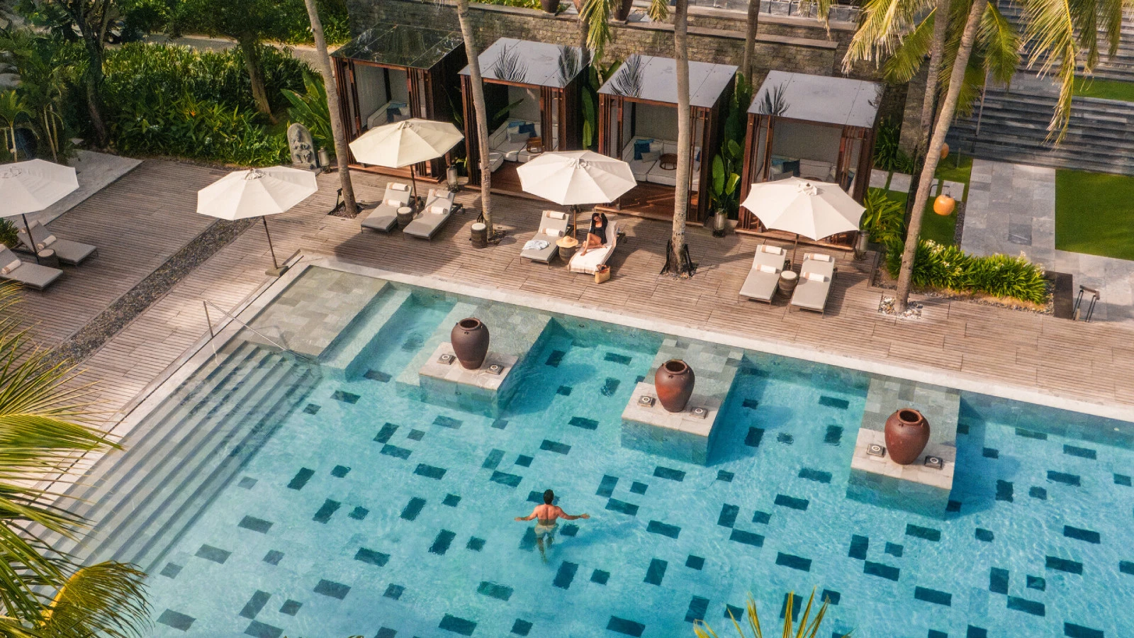 Курорт Four Seasons Resort The Nam Hai вновь удостоен двух ключей Michelin, подтвердив статус одной из самых выдающихся гостиниц Вьетнама