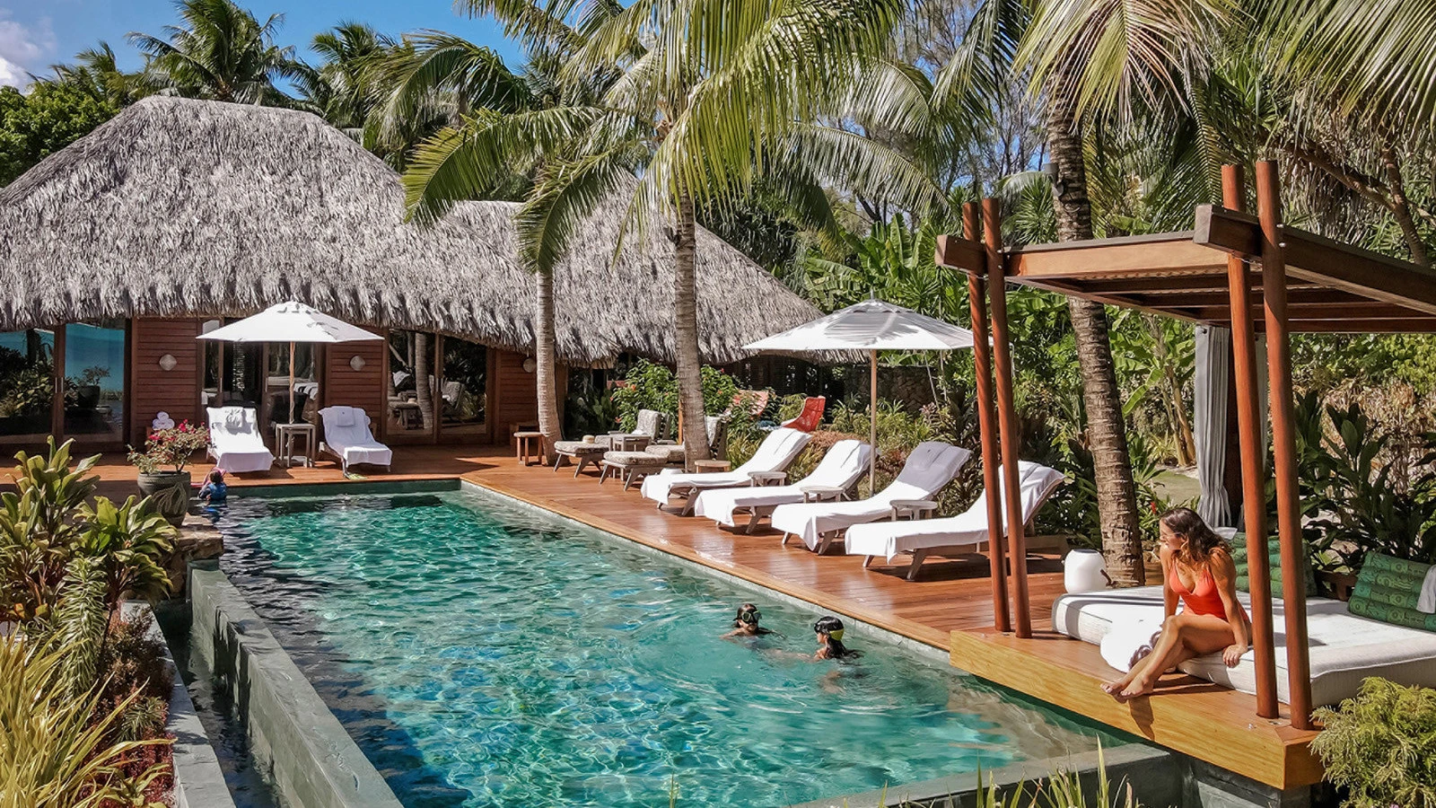 Курорту Four Seasons Resort Bora Bora вновь присуждены две награды Michelin Key