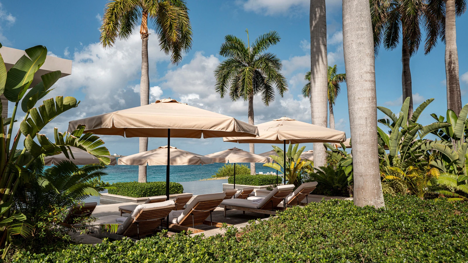 Four Seasons Resort and Residences Anguilla сохраняет два ключа Michelin в гостиничном отборе Michelin Guide 2026