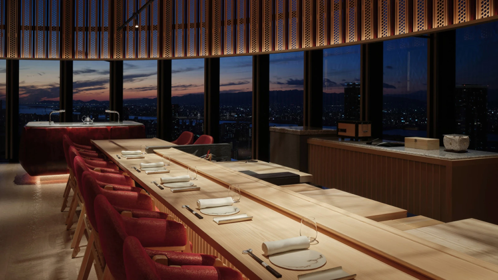 Four Seasons Hotel Osaka приглашает насладиться фестивалем фейерверков Нанива Ёдогава с панорамными видами, изысканной кухней и атмосферой современ