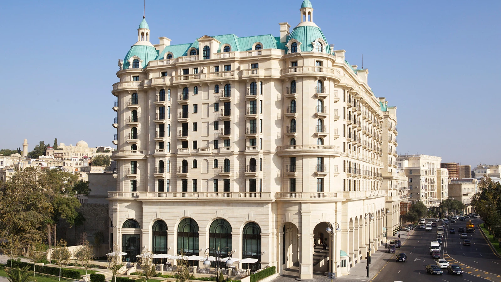 Готовы к пит-стопу: отель Four Seasons Hotel Baku представляет самые эксклюзивные впечатления гоночного уик-энда