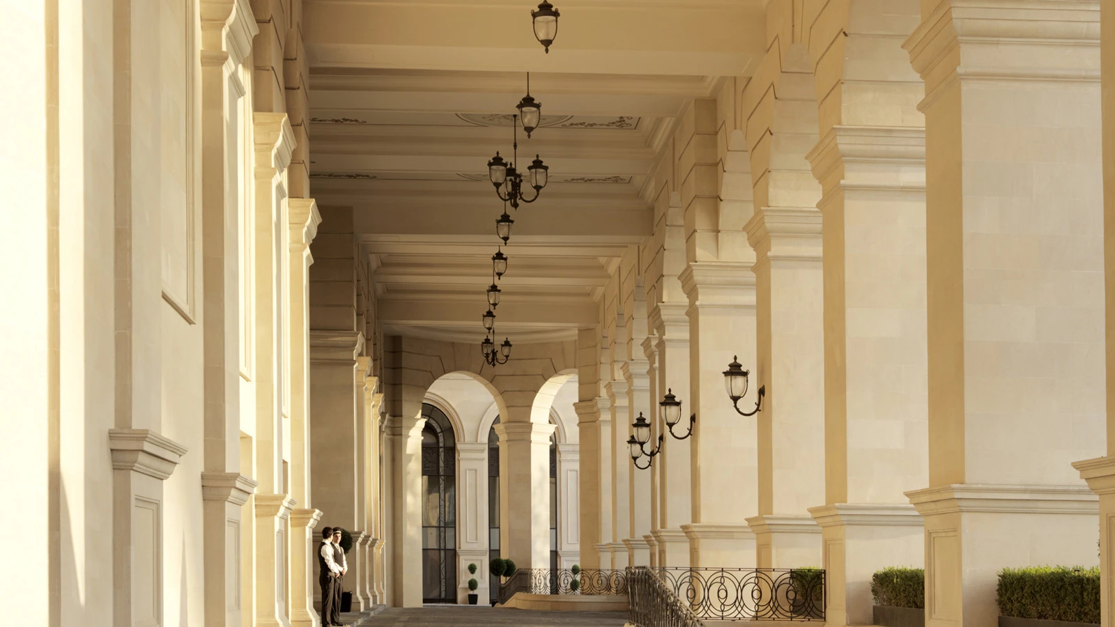 Готовы к пит-стопу: отель Four Seasons Hotel Baku представляет самые эксклюзивные впечатления гоночного уик-энда