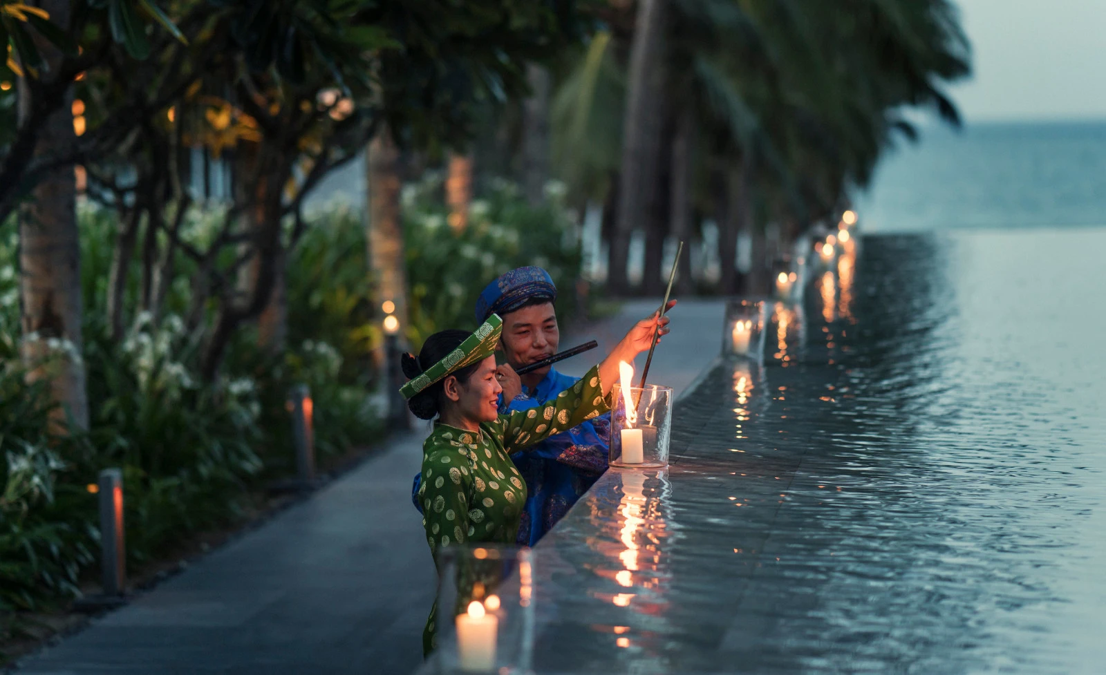 Волшебный праздничный сезон в Four Seasons Resort The Nam Hai