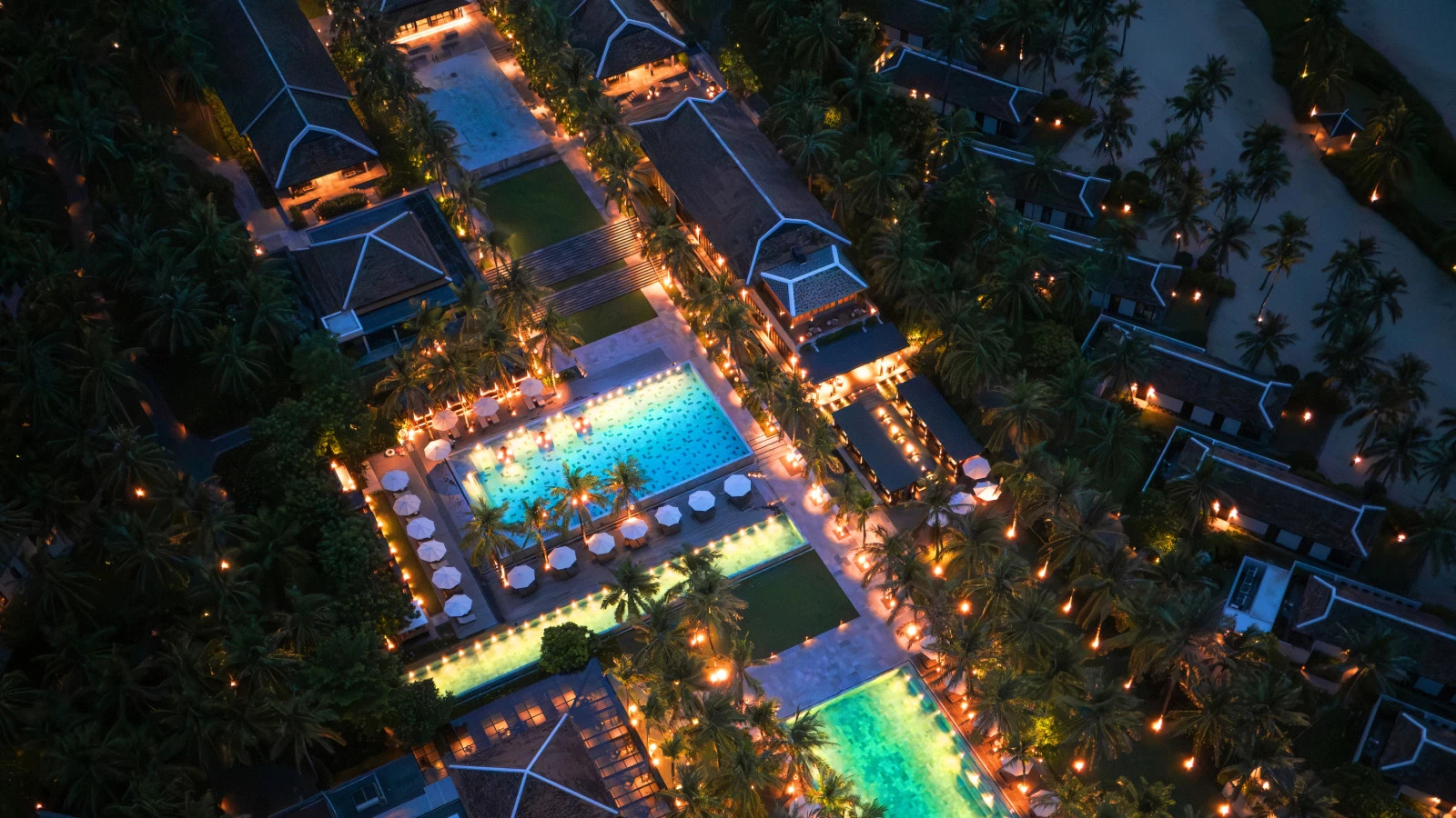 Волшебный праздничный сезон в Four Seasons Resort The Nam Hai