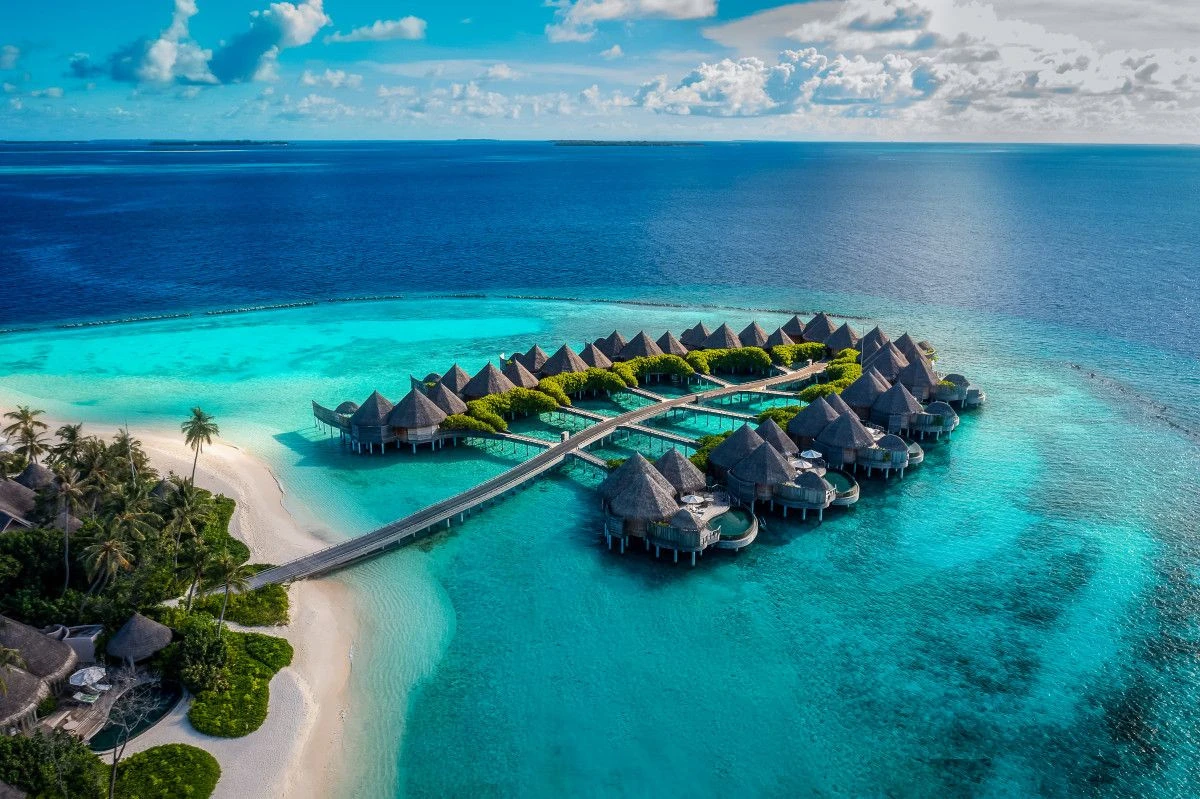 Курорт The Nautilus Maldives впервые получил две награды MICHELIN Key