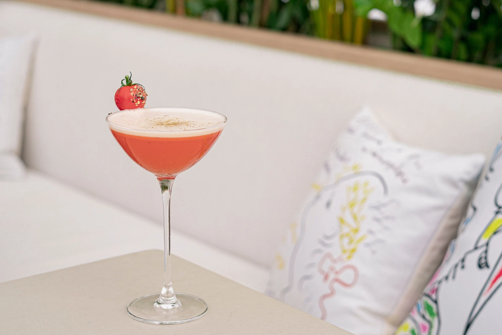 Ресторан LPM Restaurant & Bar открылся в отеле Four Seasons Hotel One Dalton Street в Бостоне