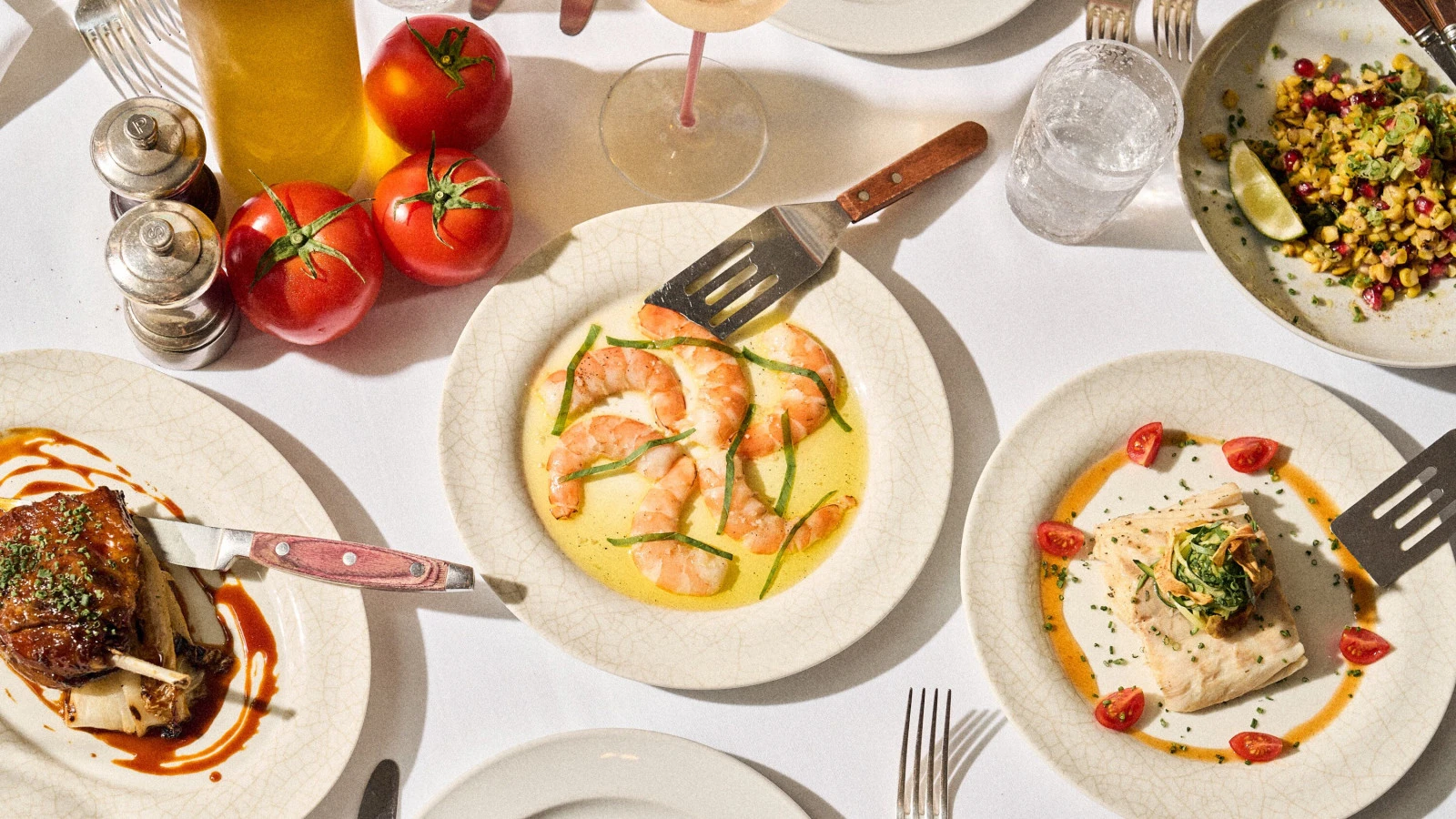 Ресторан LPM Restaurant & Bar открылся в отеле Four Seasons Hotel One Dalton Street в Бостоне
