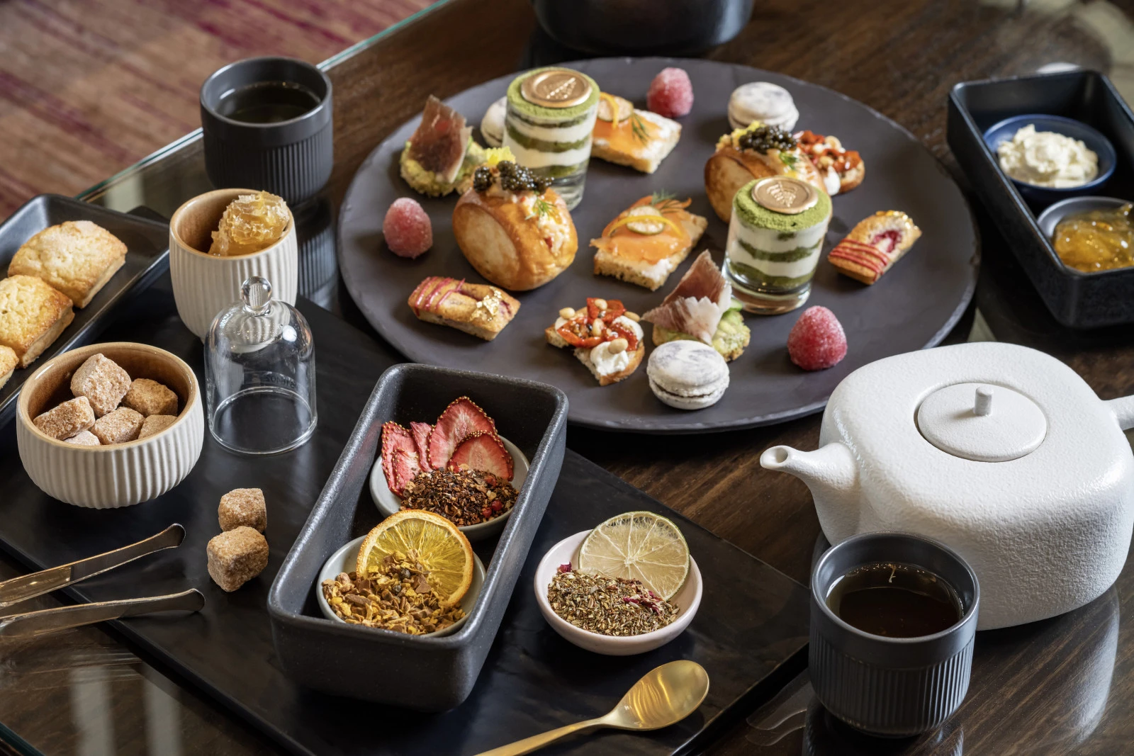 Отель Four Seasons в Силиконовой долине приглашает на «розовый» файв-о-клок в поддержку борьбы с раком груди