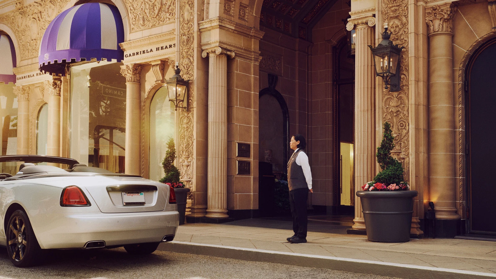 Отель Beverly Wilshire, Beverly Hills, A Four Seasons Hotel признан лучшим в Лос-Анджелесе по версии премии Readers’ Choice Awards 2026 журнала Condé Nast Traveler