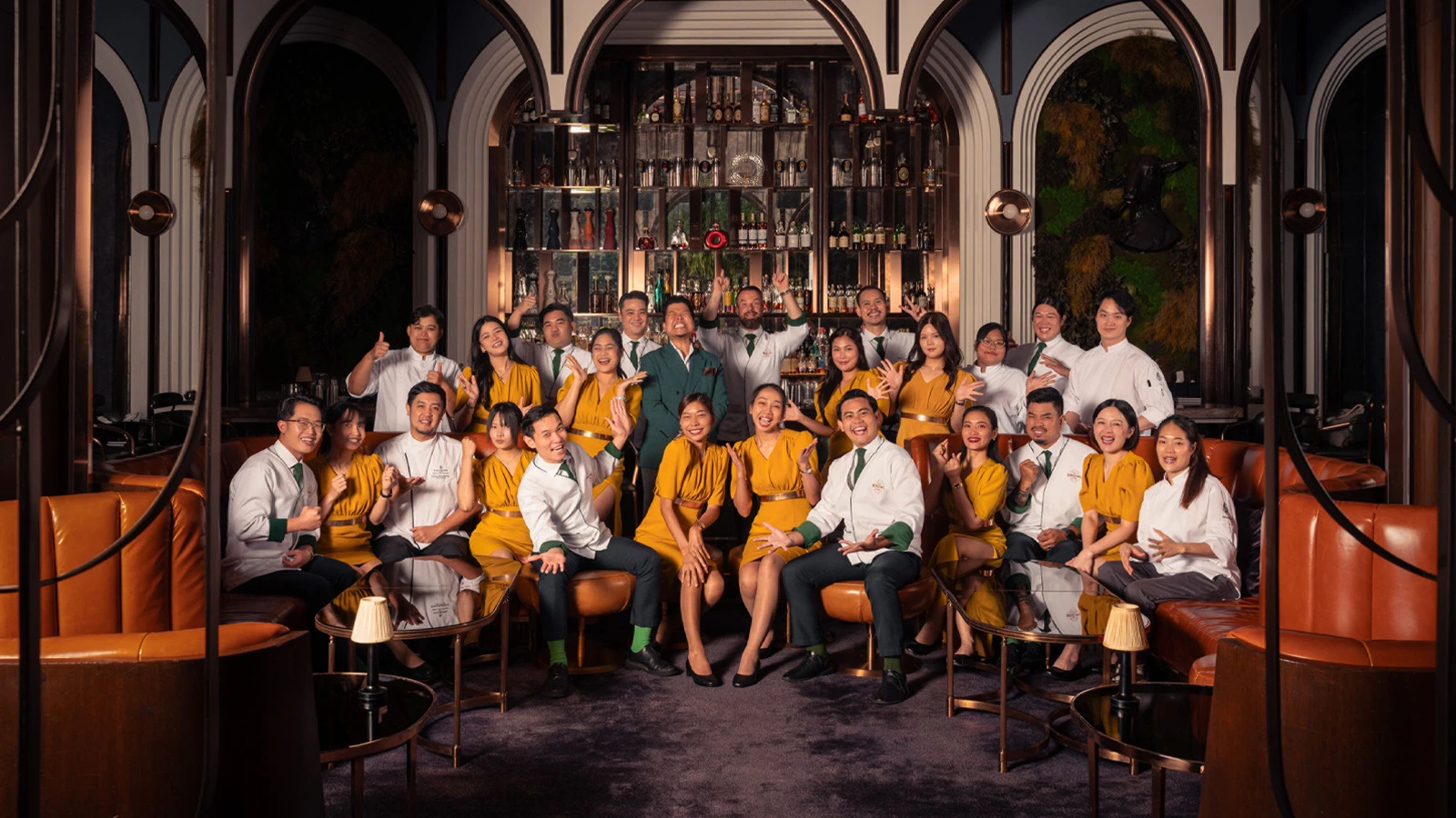 BKK Social Club при отеле Four Seasons Hotel Bangkok at Chao Phraya River вновь вошёл в список 50 лучших баров, заняв 30-е место в 2026 году