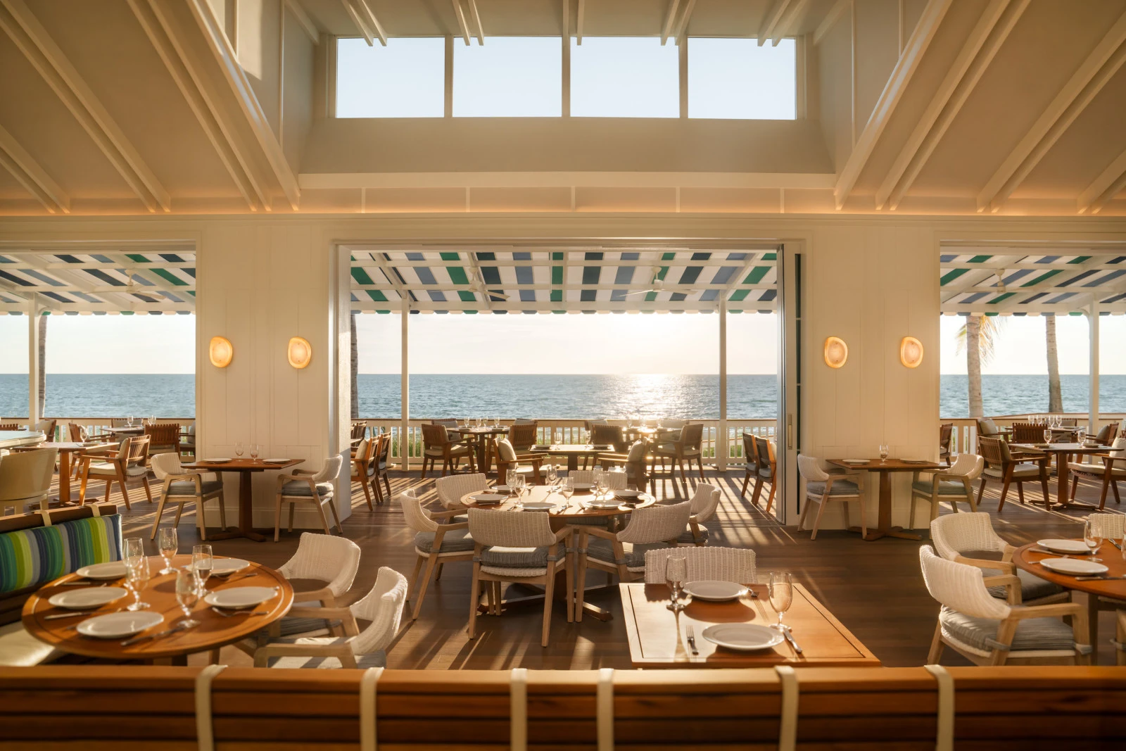Naples Beach Club, A Four Seasons Resort вошёл в число лучших курортов Флориды по версии премии Condé Nast Traveler Readers’ Choice Awards 2026