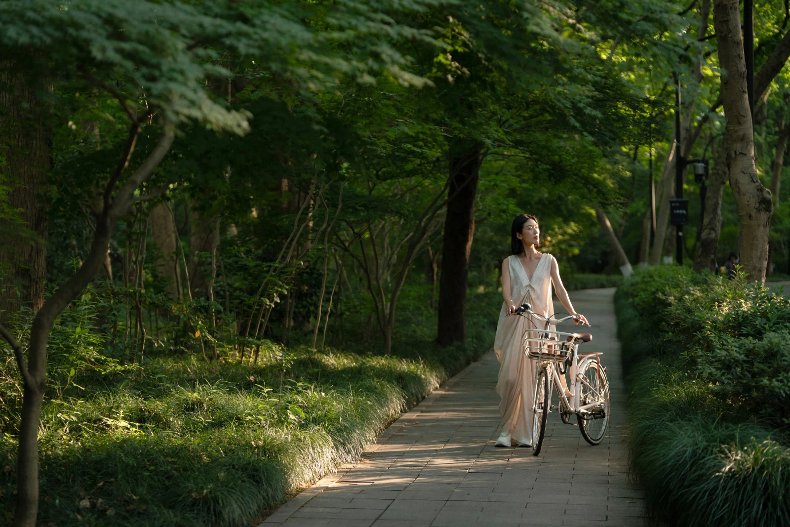 Осенний день у Западного озера: отель Four Seasons Hotel Hangzhou at West Lake приглашает гостей открыть природу и наследие Ханчжоу