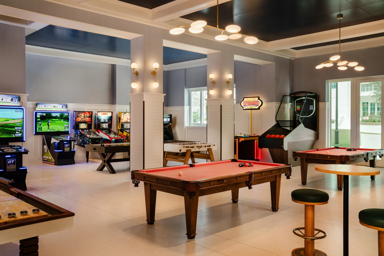 The Wager: новый взгляд на классический спортивный паб в Naples Beach Club, A Four Seasons Resort