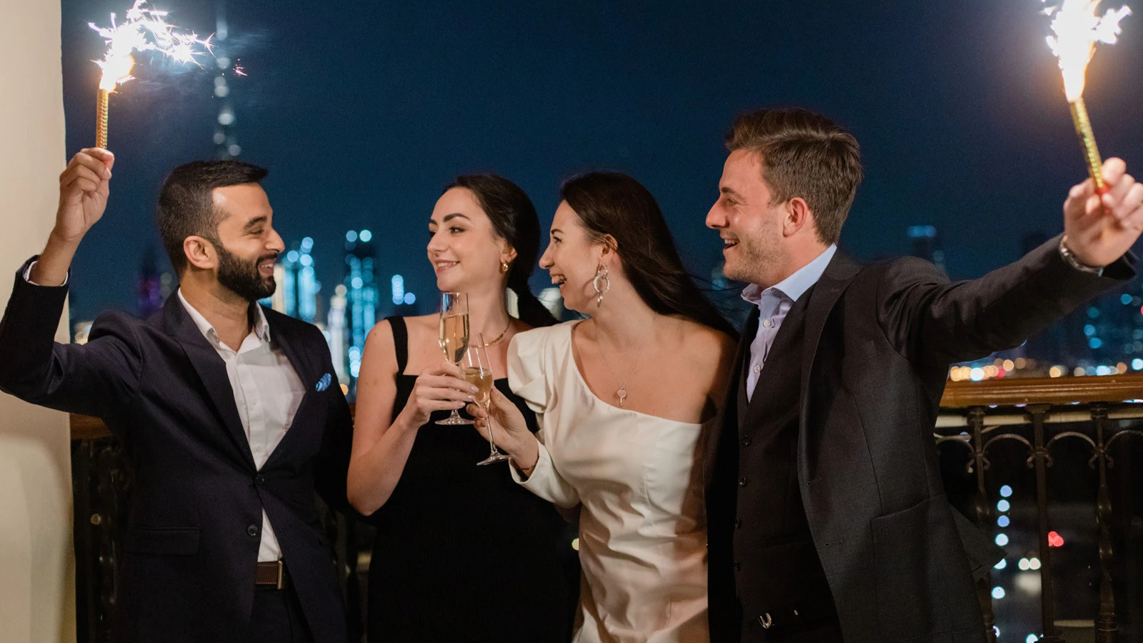 Сезон чудес: встреча Нового года на берегу в отеле Four Seasons Resort Dubai