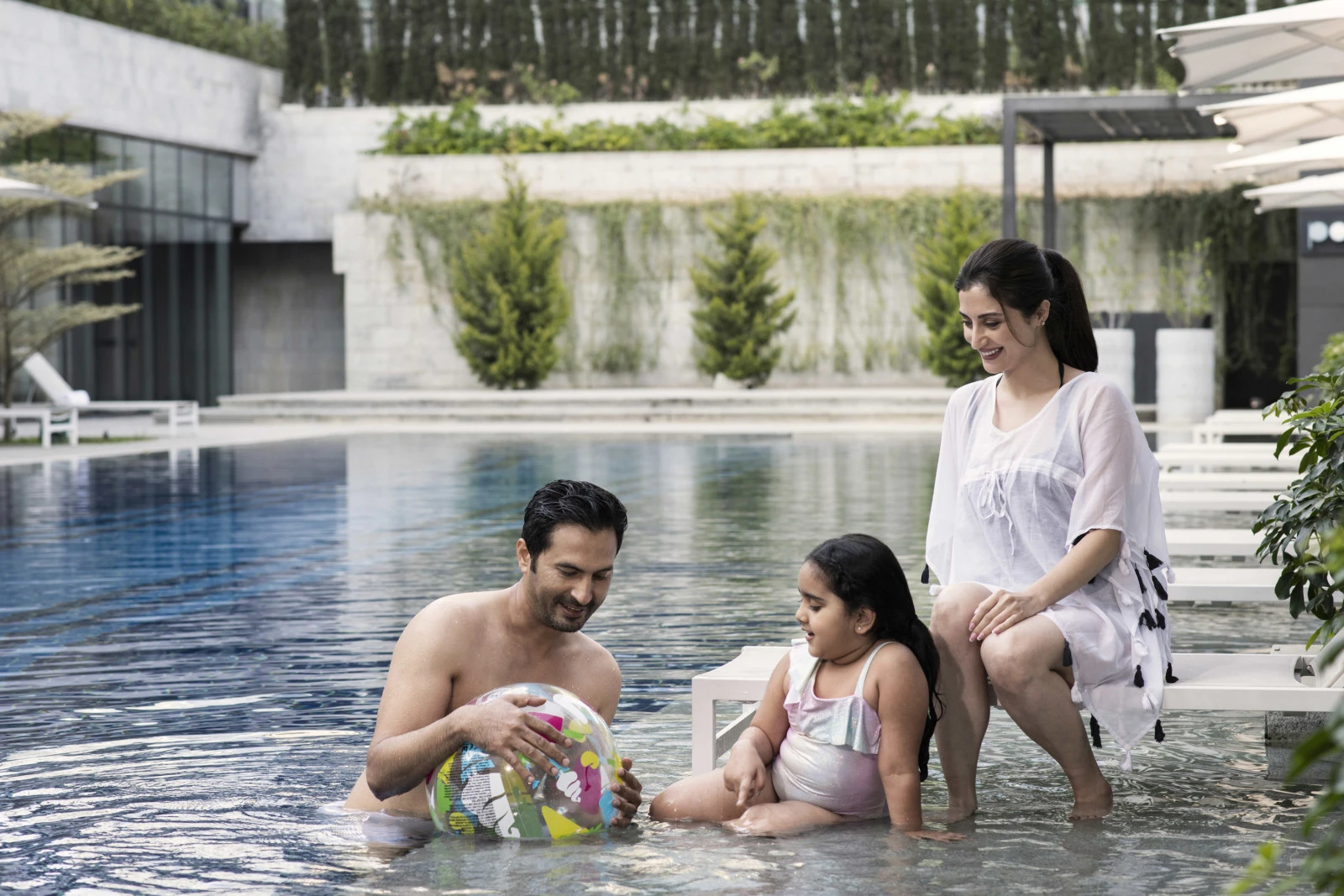 Новогодние каникулы в Four Seasons Hotel Bengaluru: отдых с индивидуальным подходом