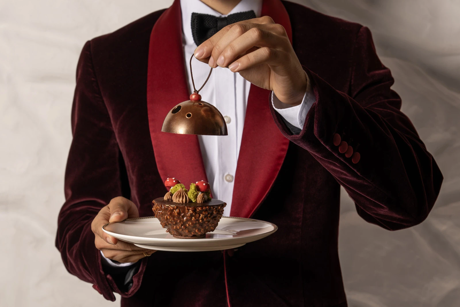 «Wrapped in Wonder»: сезон единства, мастерства и праздничных открытий в отеле Four Seasons Hotel London at Tower Bridge